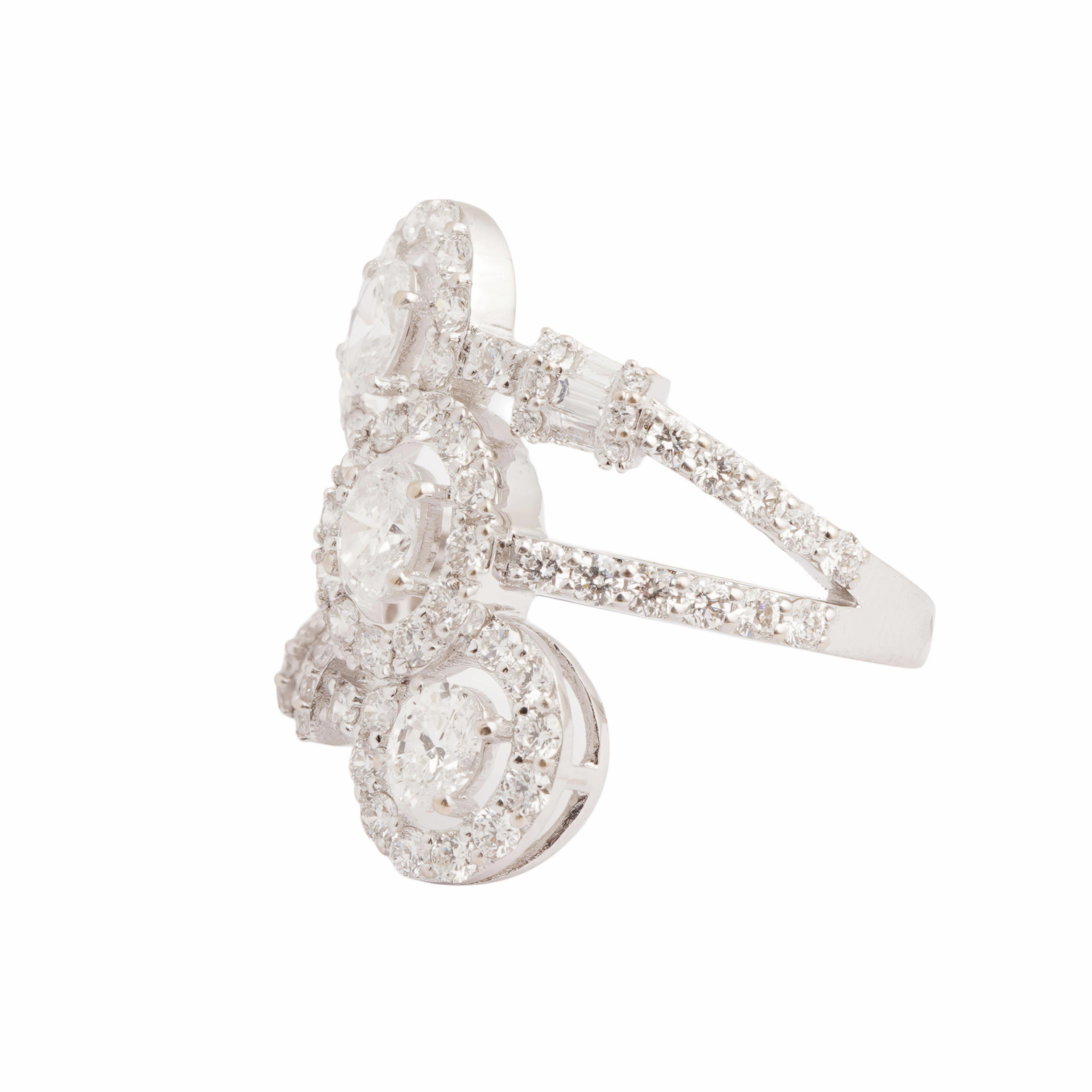 GW=4.480gm
NW=4.158gm
diamond fancy=0.57cts
diamond baguette=0.09cts
diamond round=0.95cts

FOLLOW US ON INSTA (divinejewellerylounge)