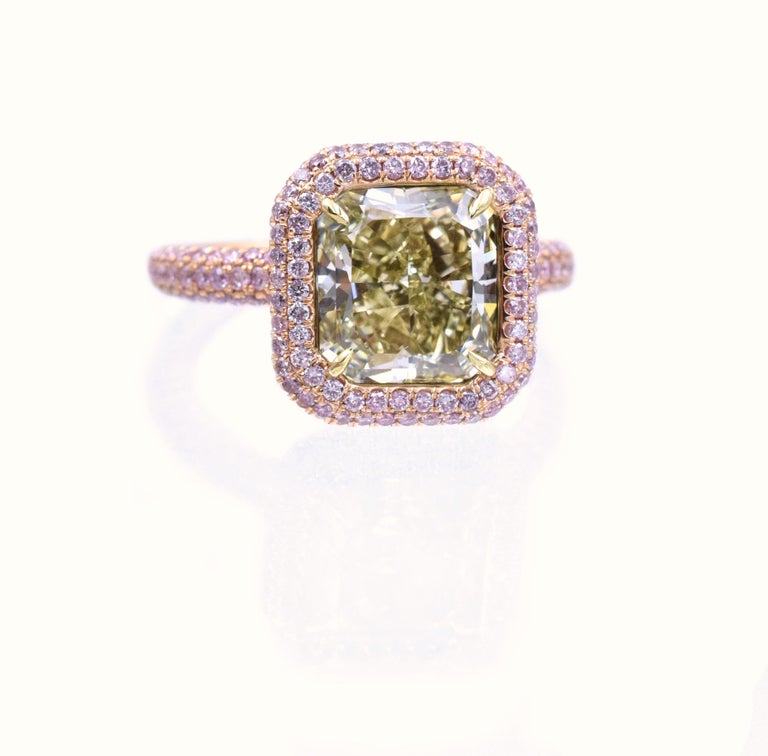 Women's Nally  Natural Fancy Green-Yellow Diamond Ring GIA For Sale