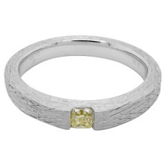 Natürlicher intensiv gelber Fancy-Diamant Italienischer matter Finish-Ring 'Kute-Ring'