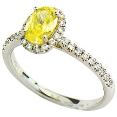 Bague en or blanc 14 carats avec diamant jaune intense de fantaisie naturel de 1,01 carat poids total (1,30 carat) Le GIA