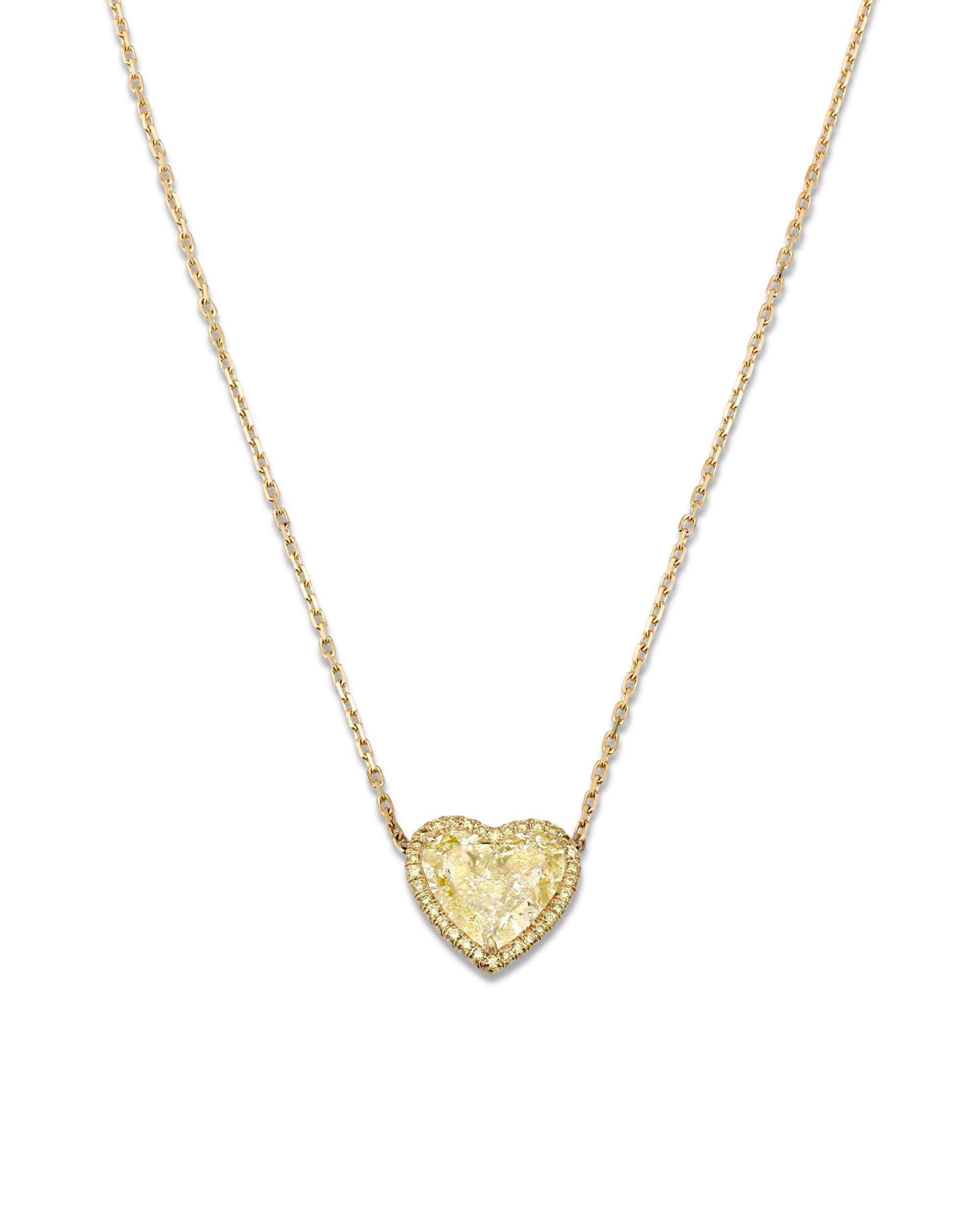 Natural Fancy Light Yellow Diamond Heart Necklace, 2.61 Carat In New Condition In New Orleans, LA