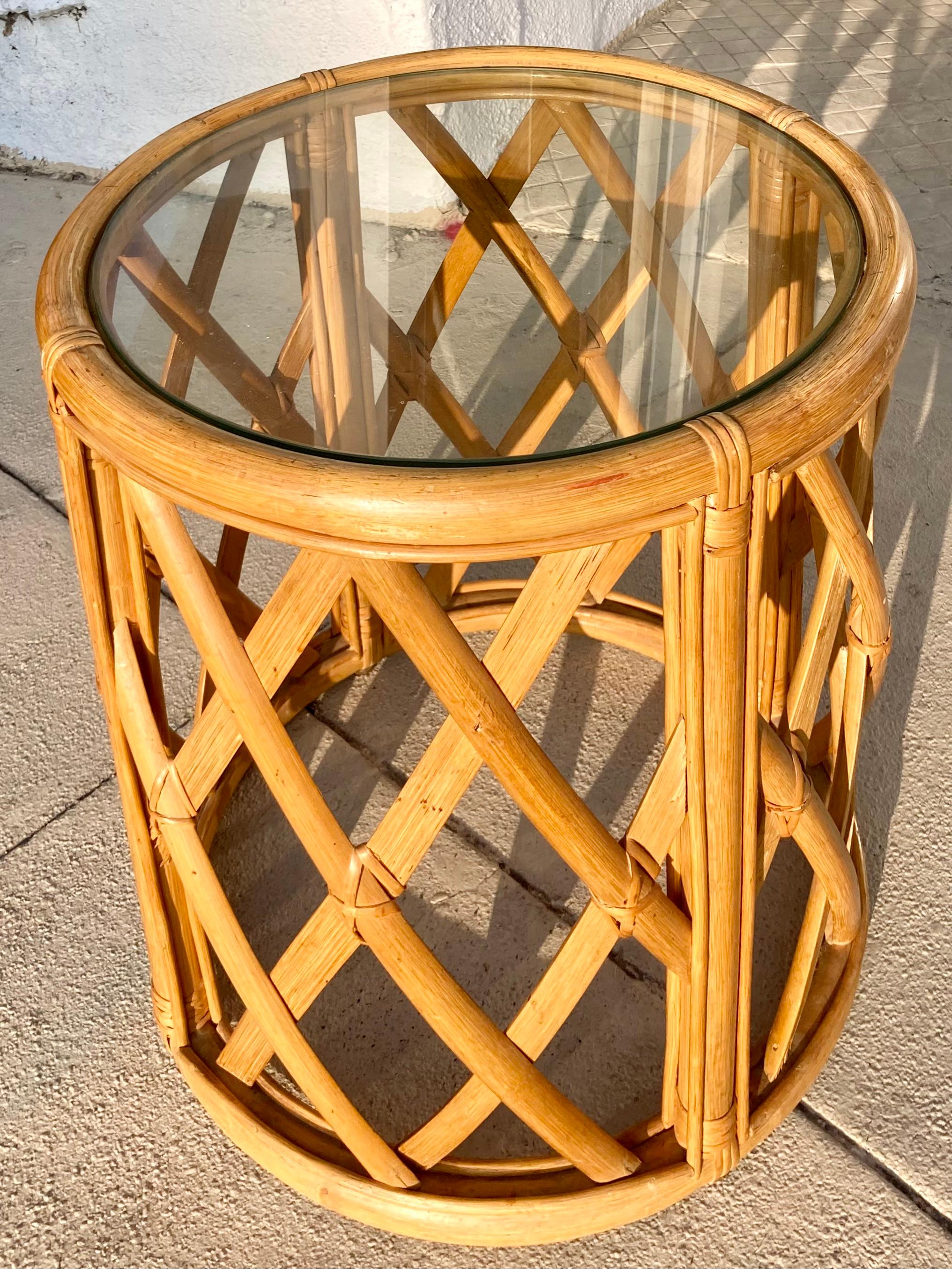 Natural Ficks Reed Rattan Drum Table in Lattice Pattern In Good Condition For Sale In Los Angeles, CA