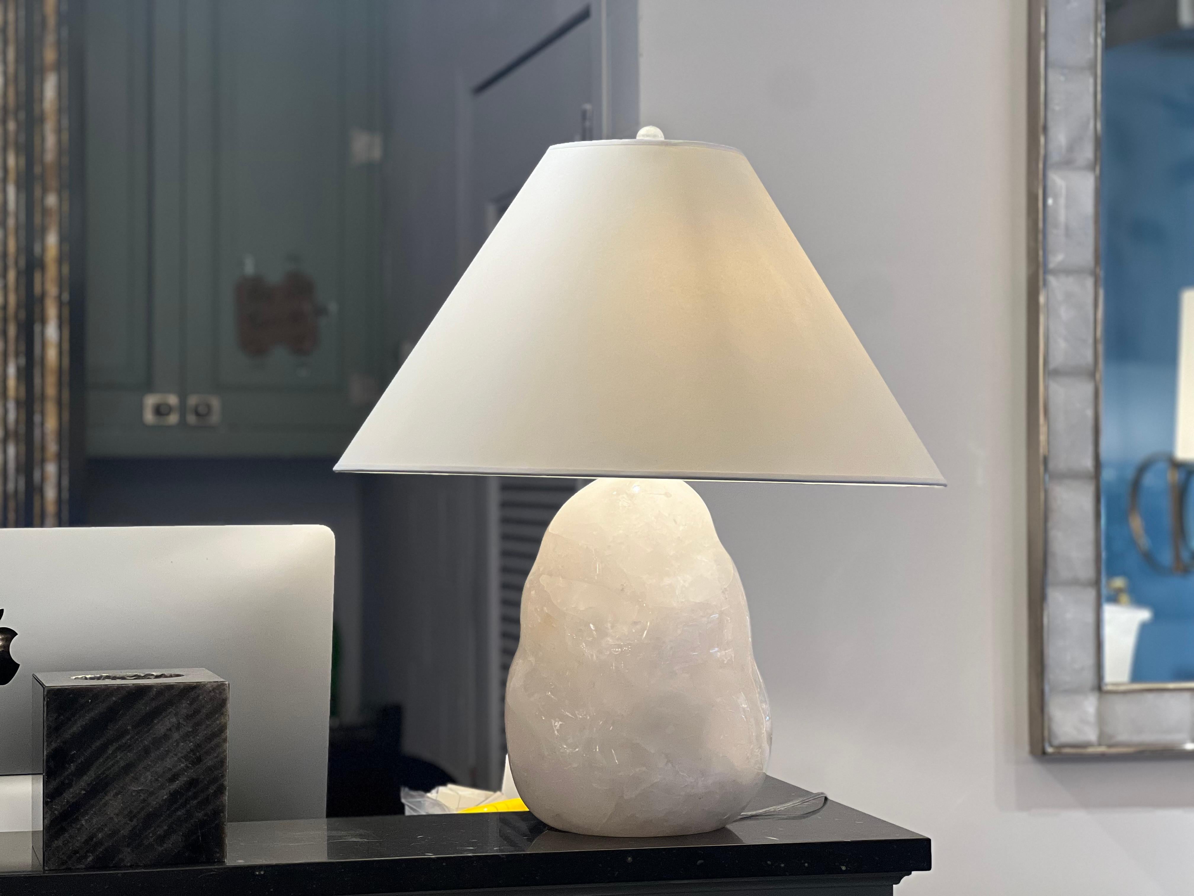 Bergkristall-Lampen in natürlicher Form von Phoenix im Zustand „Hervorragend“ im Angebot in New York, NY