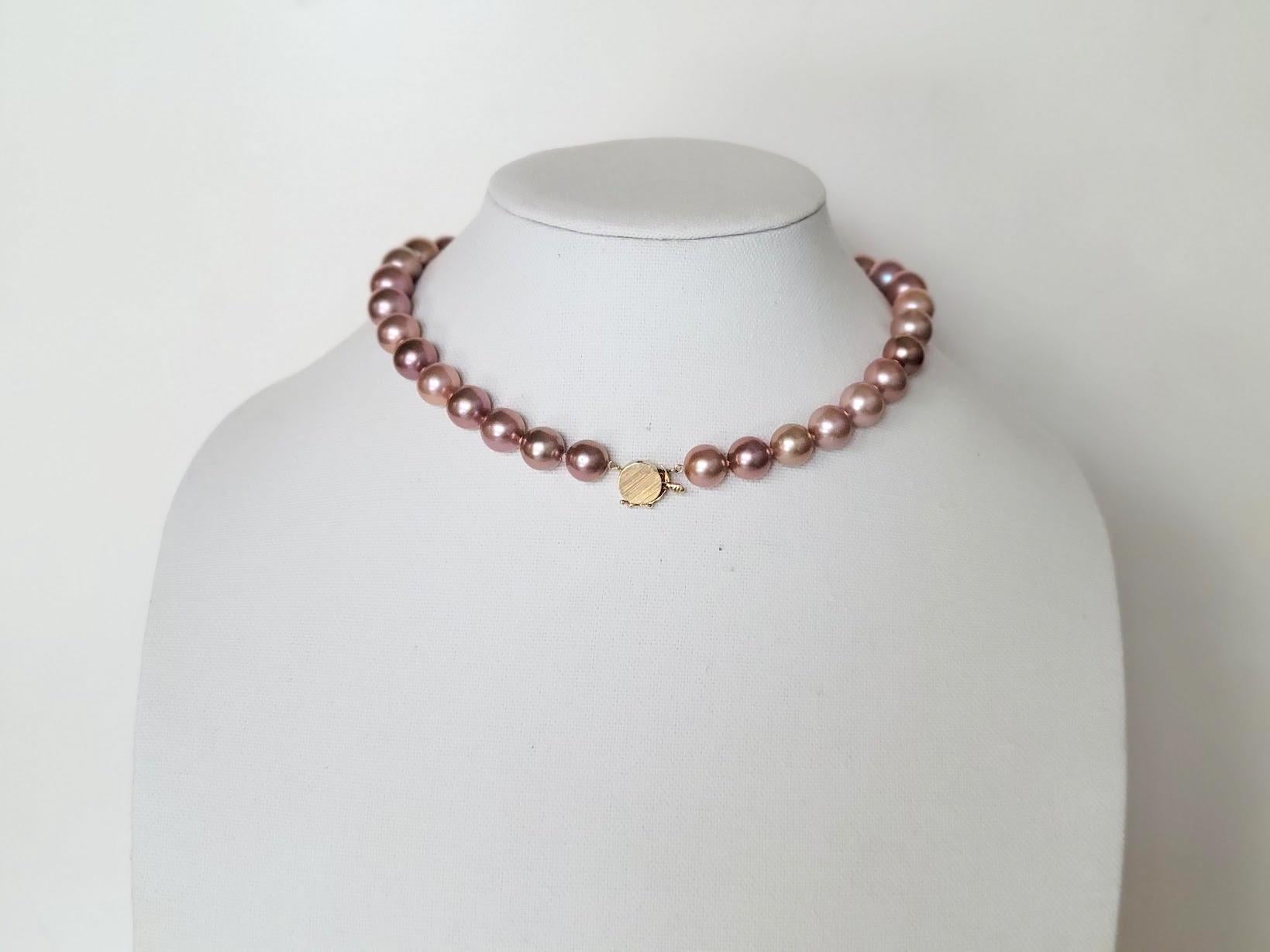 Natural Freshwater Edison Dark Pink Pearl Necklace with 14K Gold Clasp For Sale 6