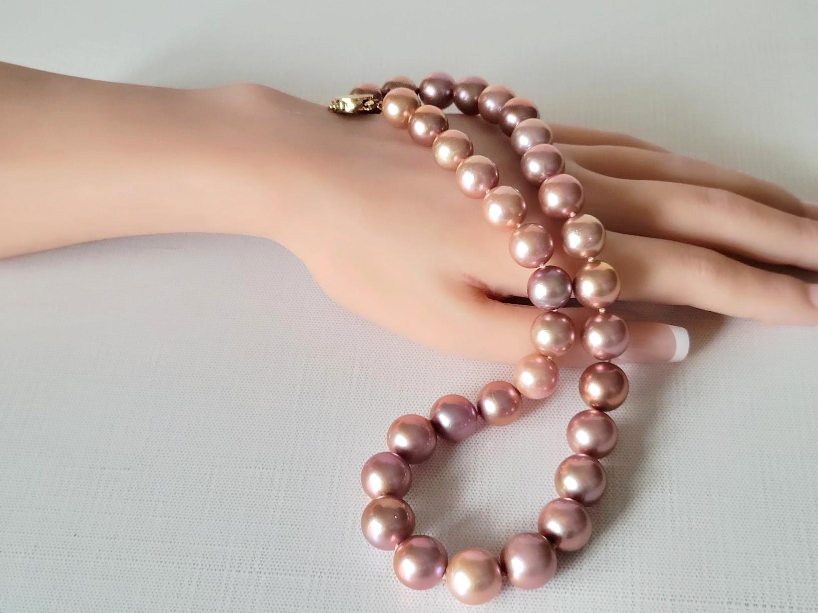 Natural Freshwater Edison Dark Pink Pearl Necklace with 14K Gold Clasp For Sale 8