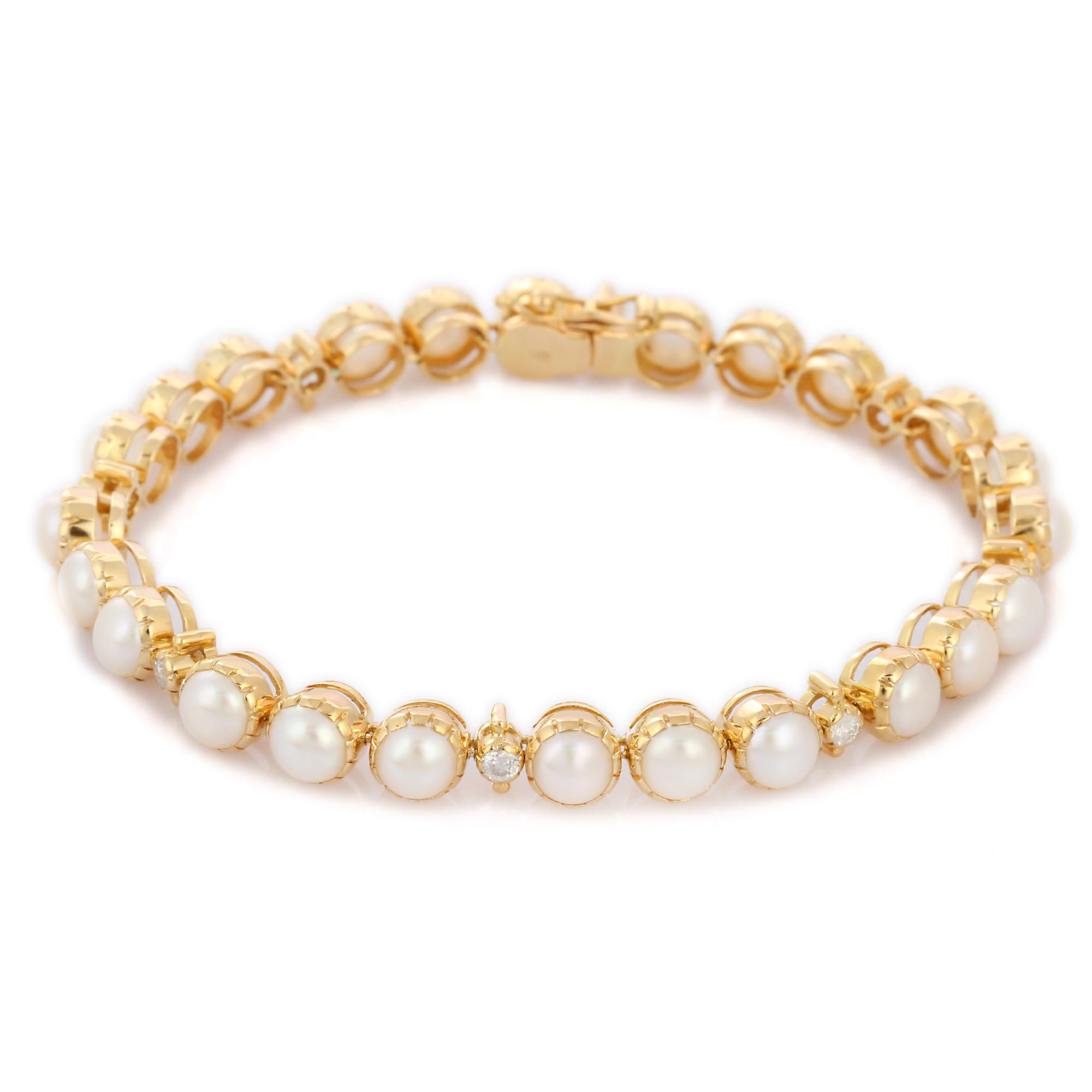Art Deco Natural Freshwater Pearl and Diamond Classic Tennis Bracelet in 18K Yellow Gold For Sale
