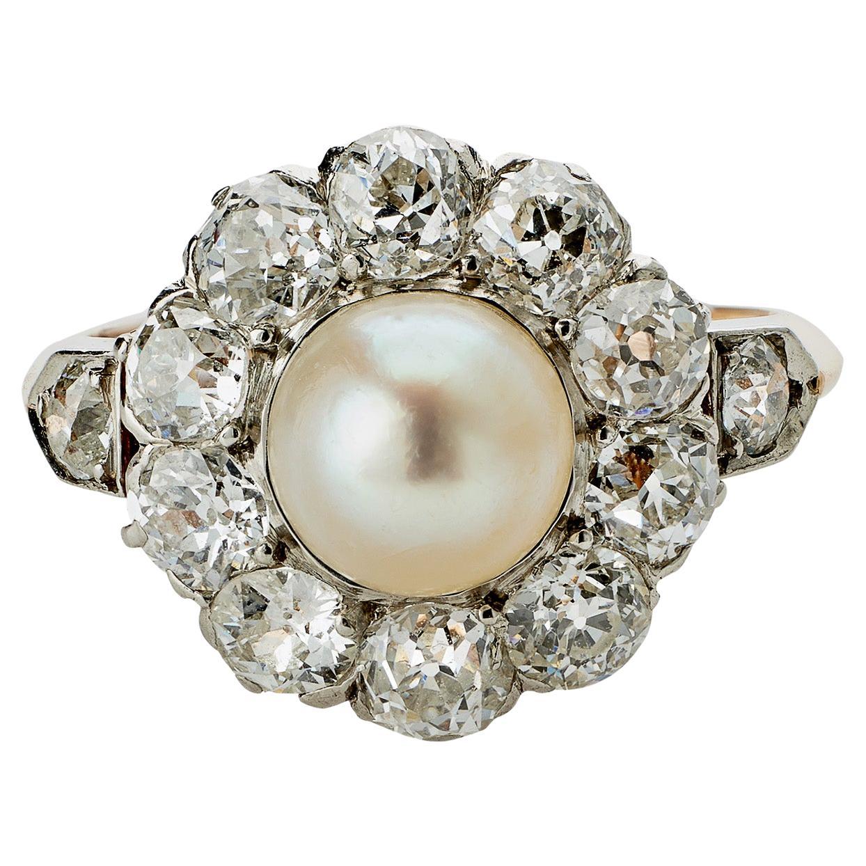 Natural Freshwater Pearl and Diamond Ring For Sale
