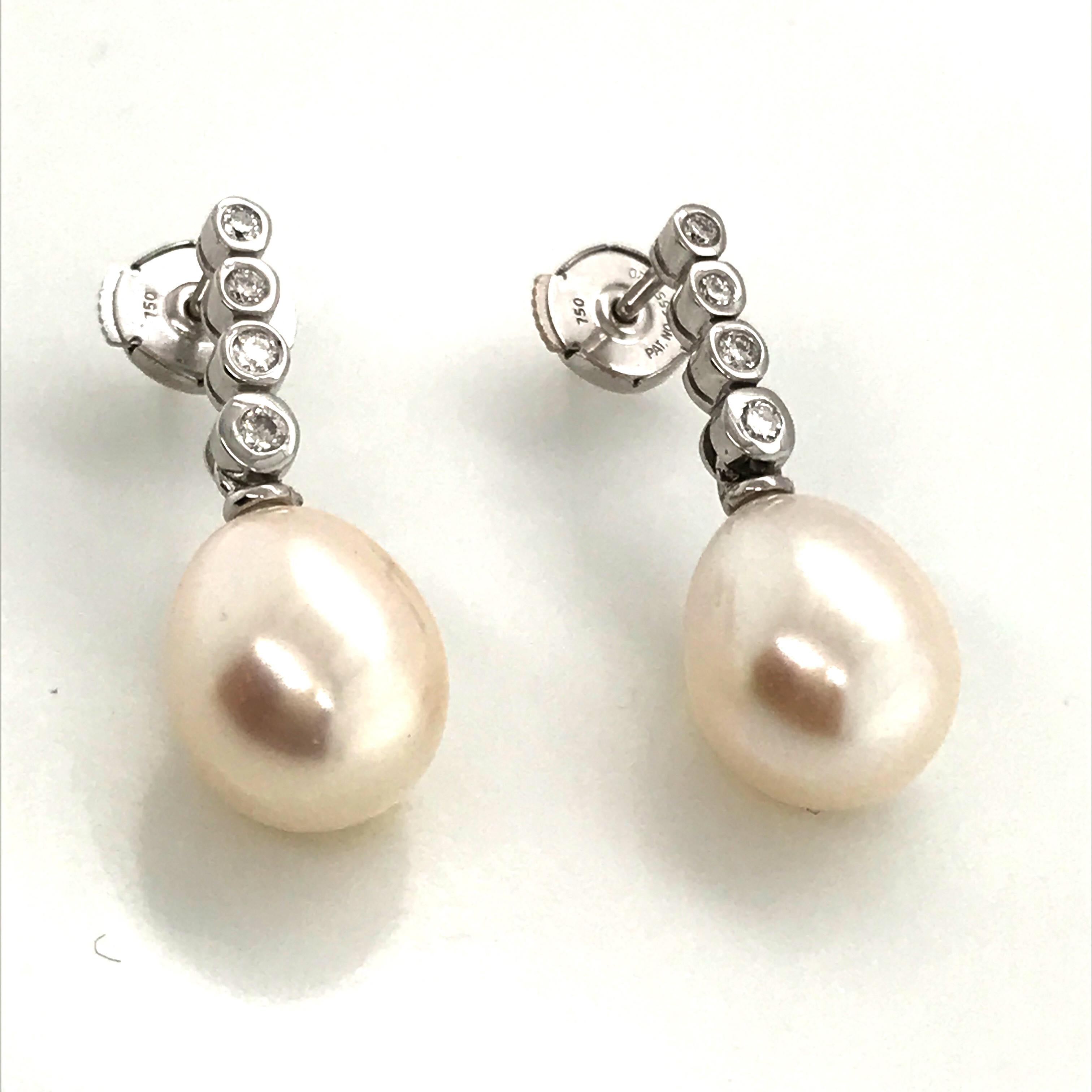 Natural Freshwater Pearl with Diamonds on White Gold 18 Karat 1