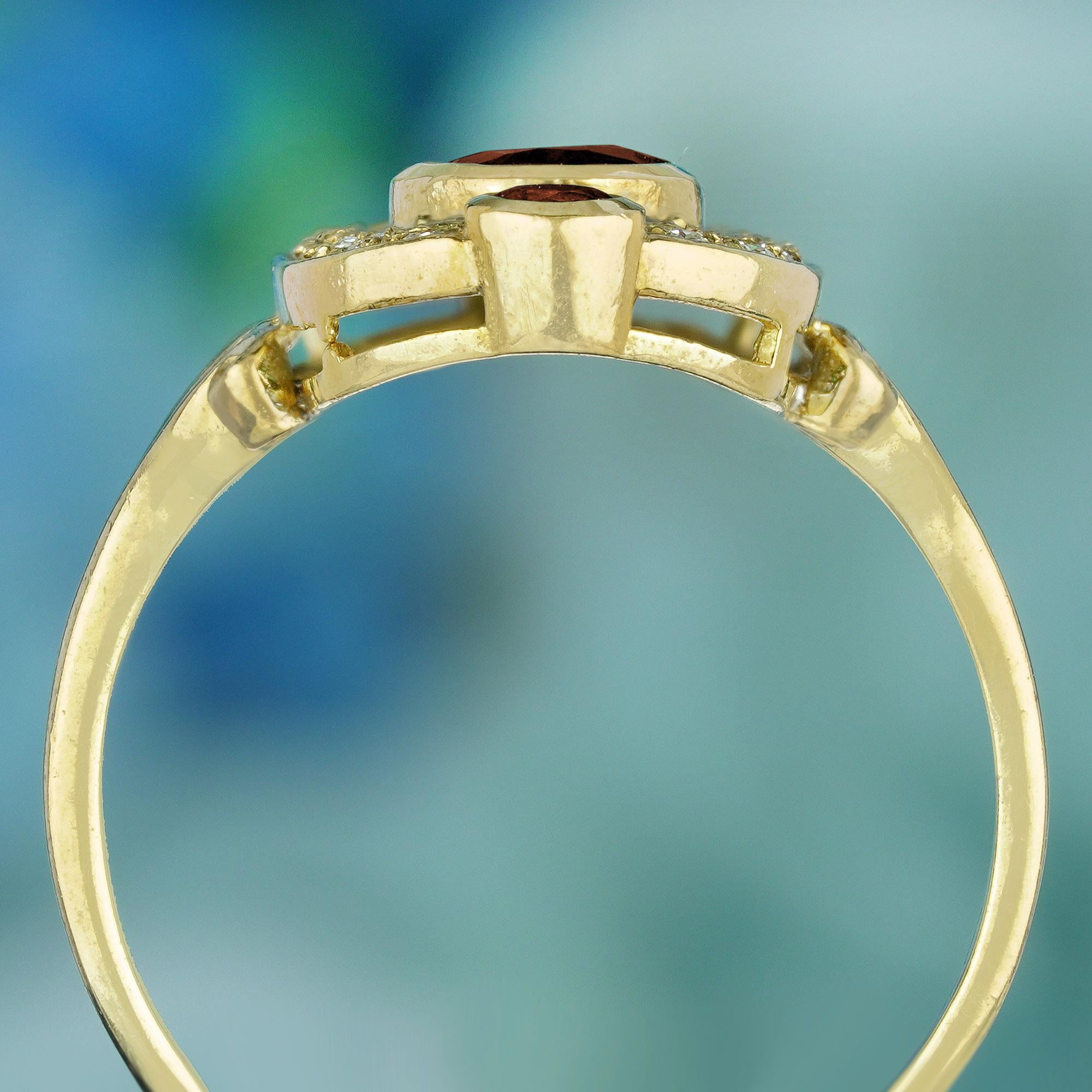 Natürlicher Granat und Diamant im Vintage-Stil  Cocktailring aus massivem 9K Gelbgold im Zustand „Neu“ im Angebot in Bangkok, TH