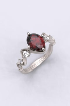 Anello di fidanzamento con granato naturale e diamanti in oro italiano 14k, Oltremare Gioielli