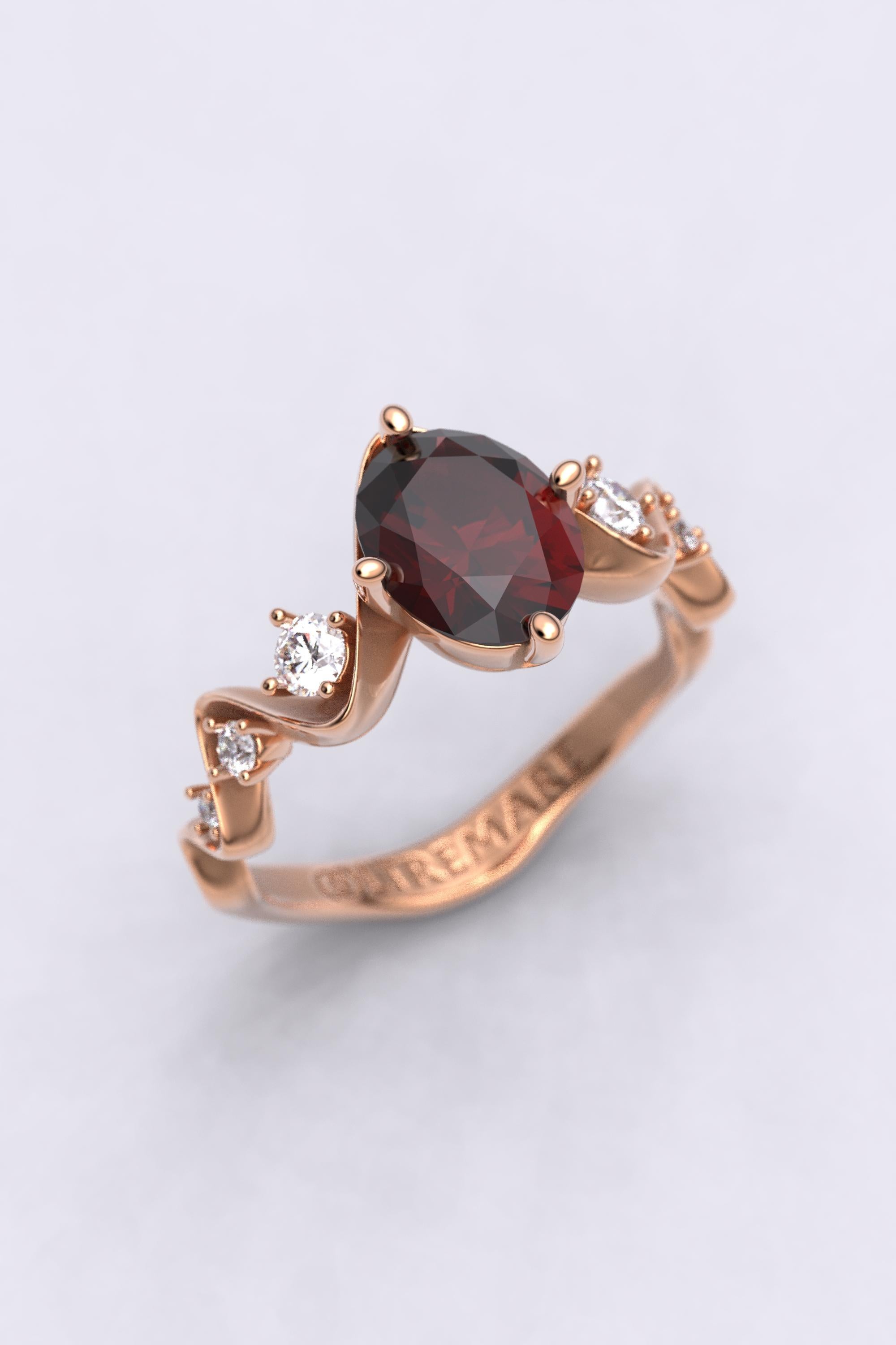 For Sale:  Natural Garnet and Diamonds Italian 14k Gold Engagement Ring, Oltremare Gioielli 3