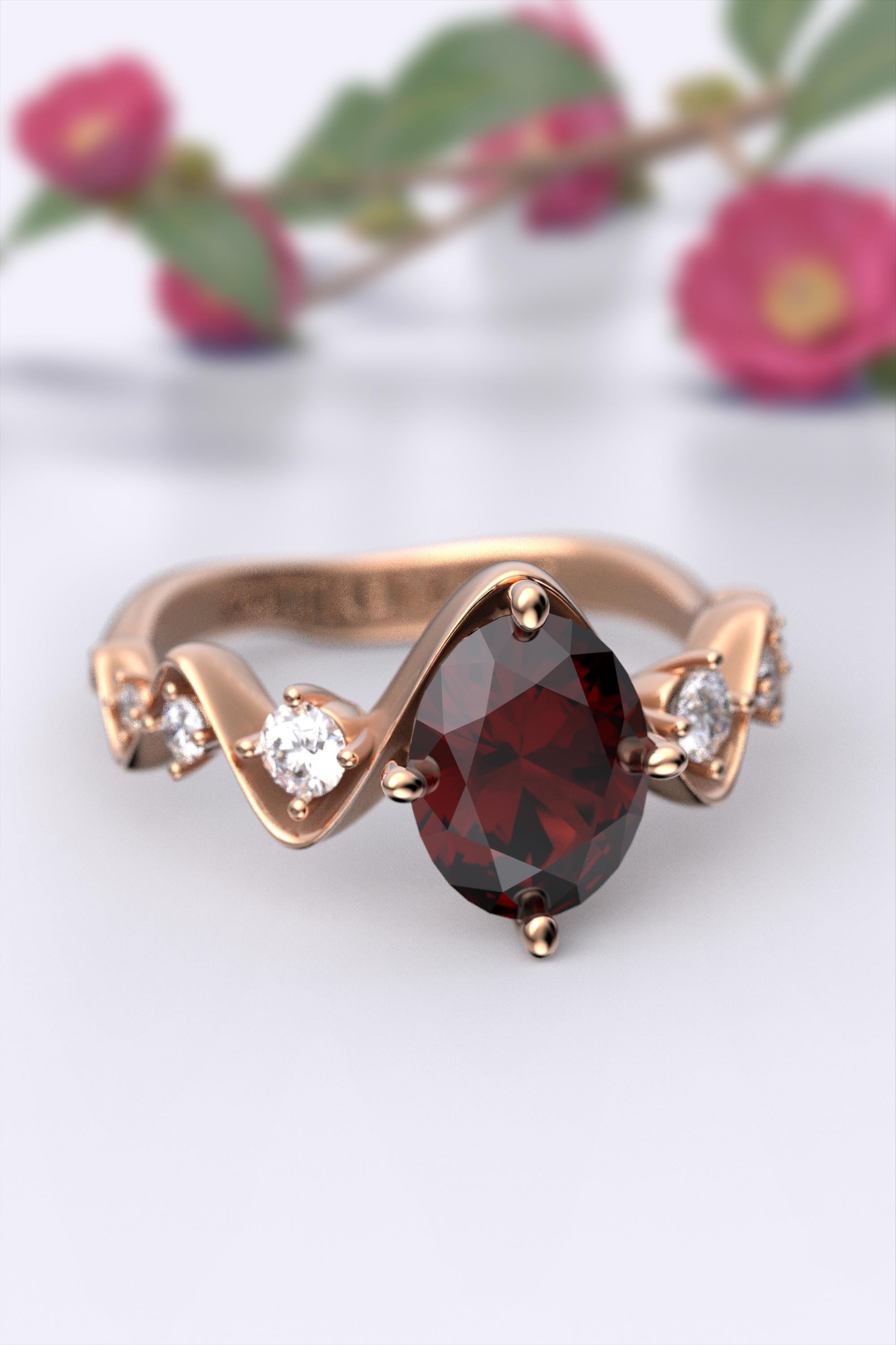 For Sale:  Natural Garnet and Diamonds Italian 14k Gold Engagement Ring, Oltremare Gioielli 6