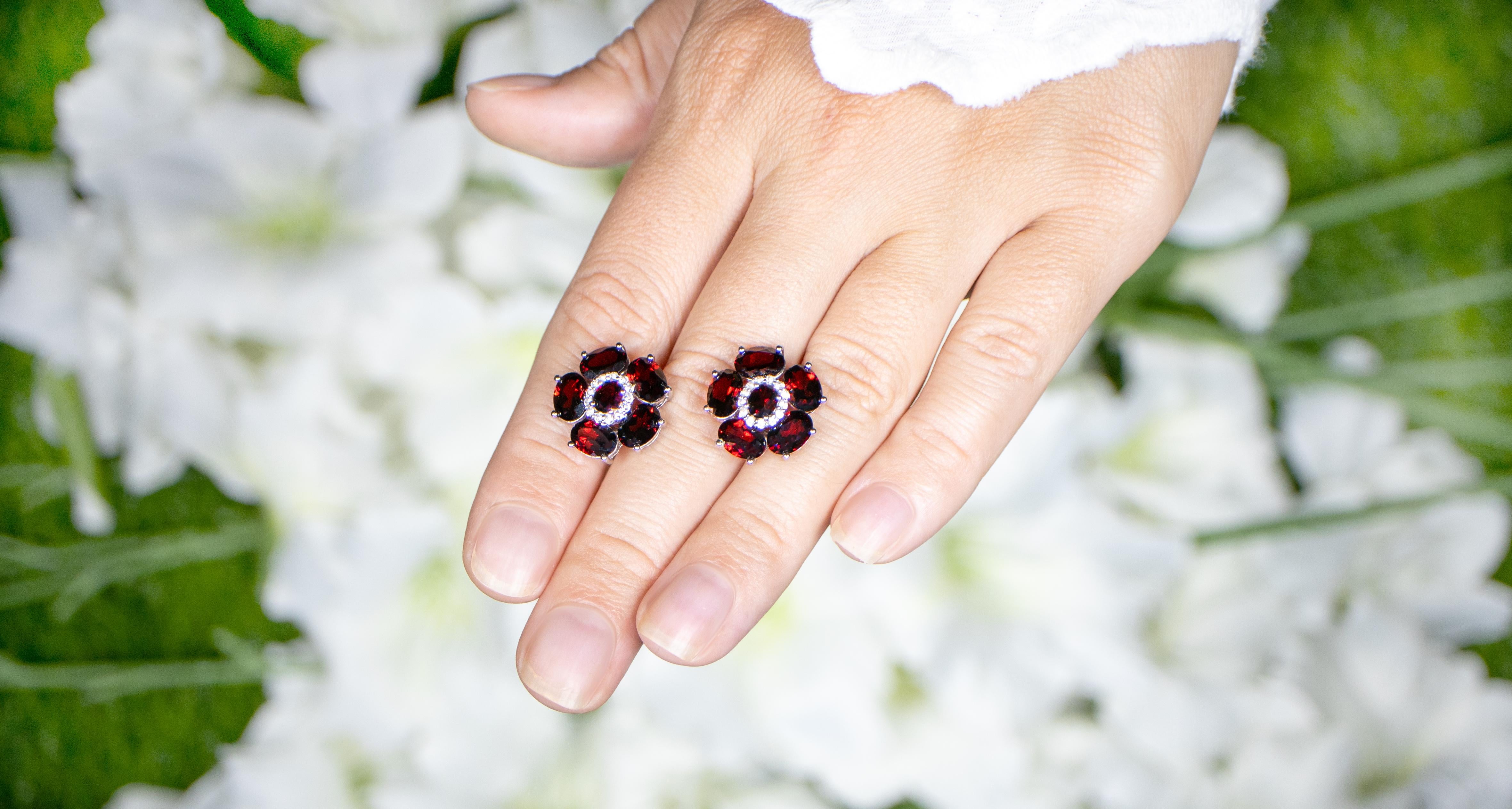Natural Garnet and White Topaz Floral Earrings 9.6 Carats Total In New Condition For Sale In Aliso Viejo, CA