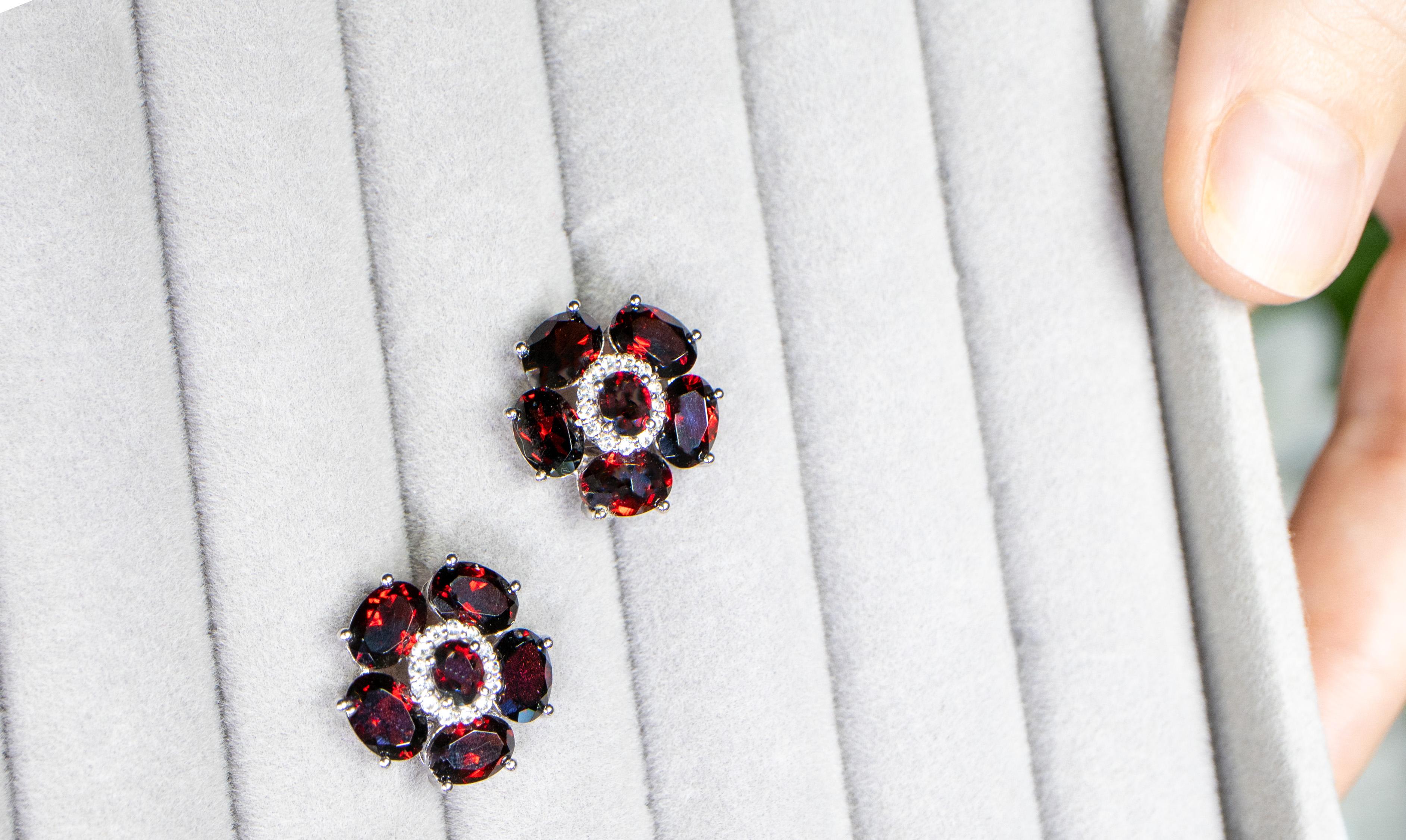 Women's or Men's Natural Garnet and White Topaz Floral Earrings 9.6 Carats Total For Sale
