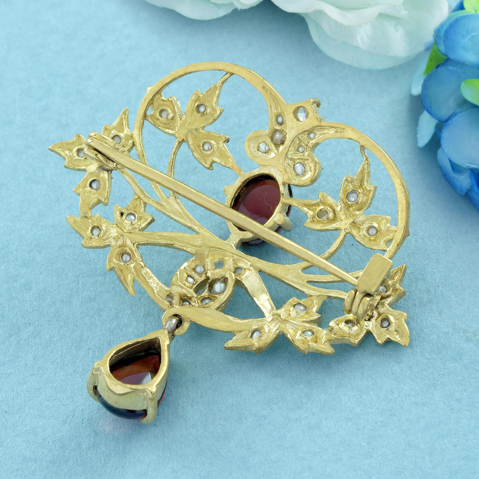 Natural Garnet Cabochon Pearl and  Diamond Leaf and Floral Brooch in 9K Gold In New Condition For Sale In Bangkok, TH