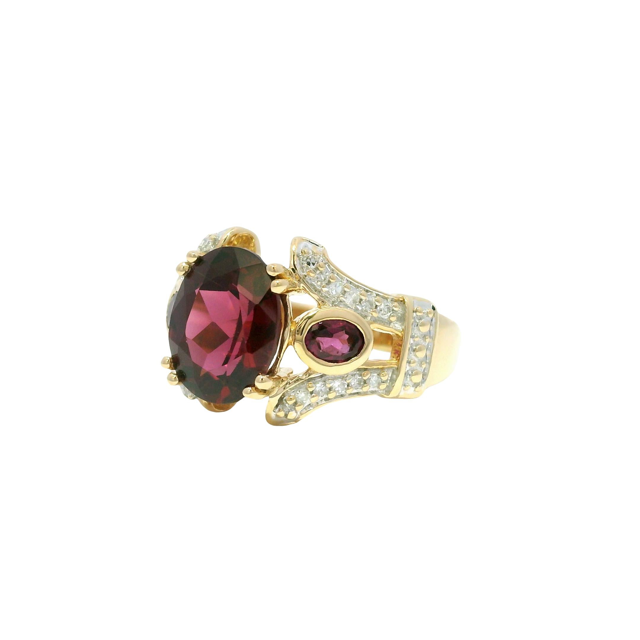 Granate Natural y Diamante Anillo Estilo Art Deco 14 Quilates En Stock en venta 1