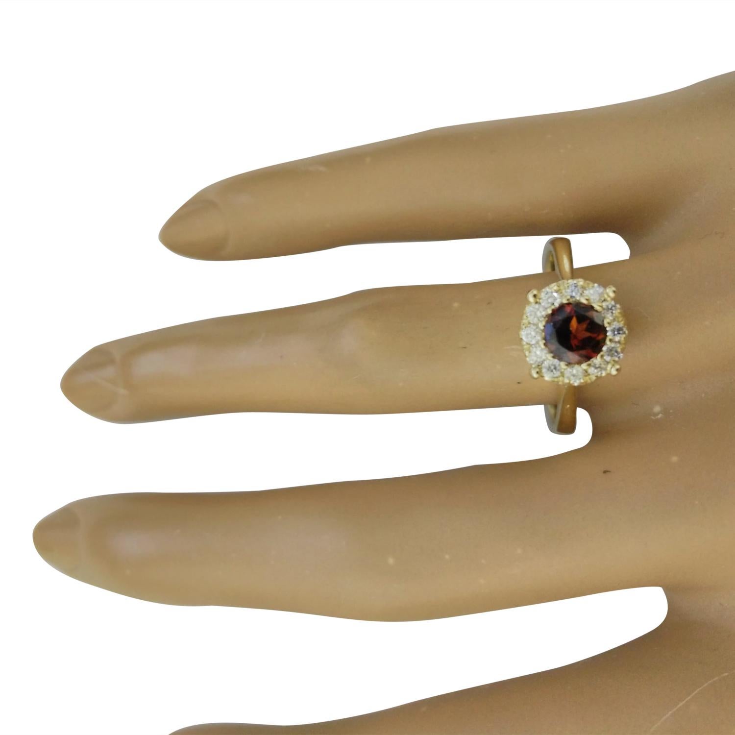 Round Cut Natural Garnet Diamond Ring In 14 Karat Yellow Gold For Sale