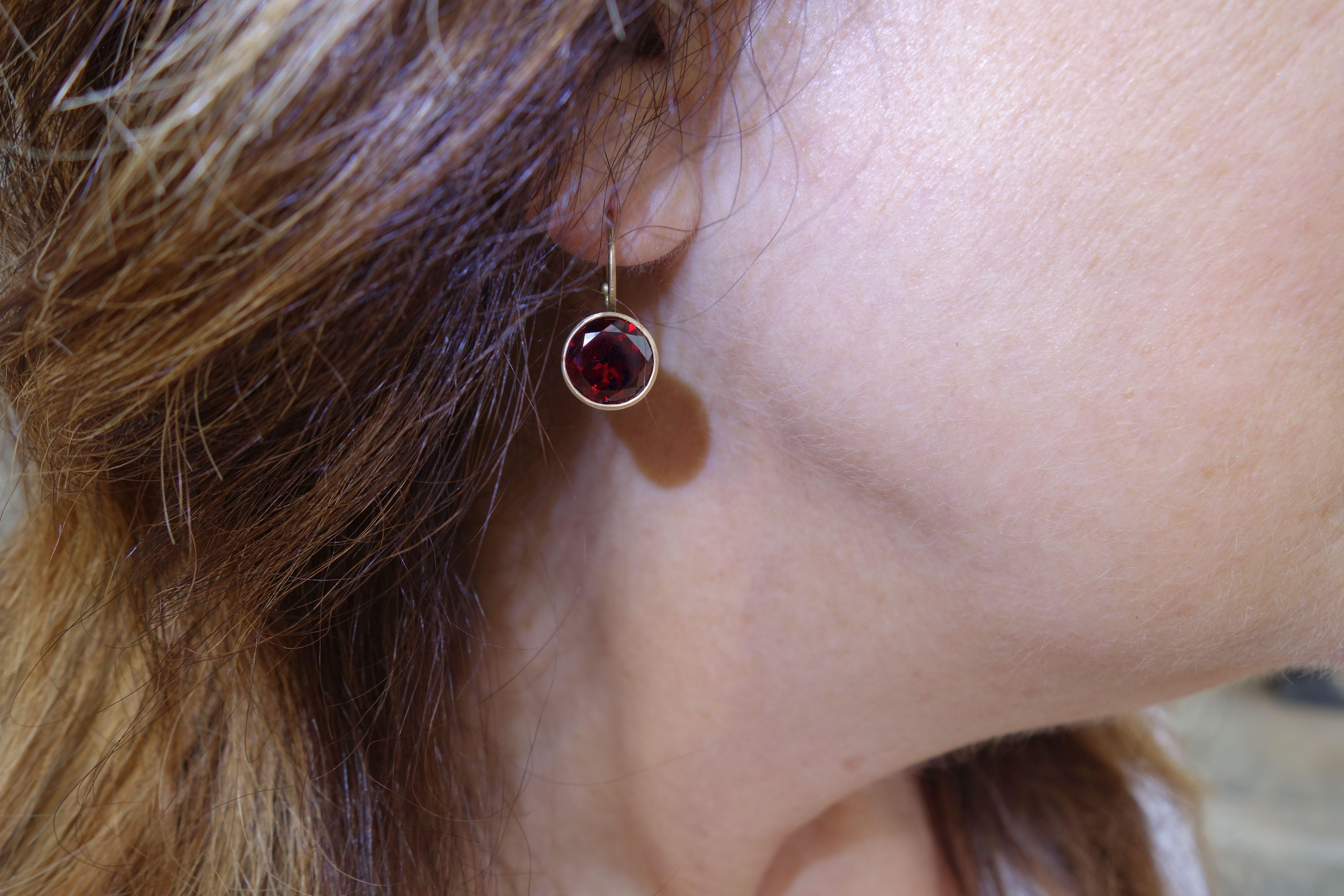 Natural Garnet Gold and Oxidized Sterling Silver Drop Earrings For Sale 2