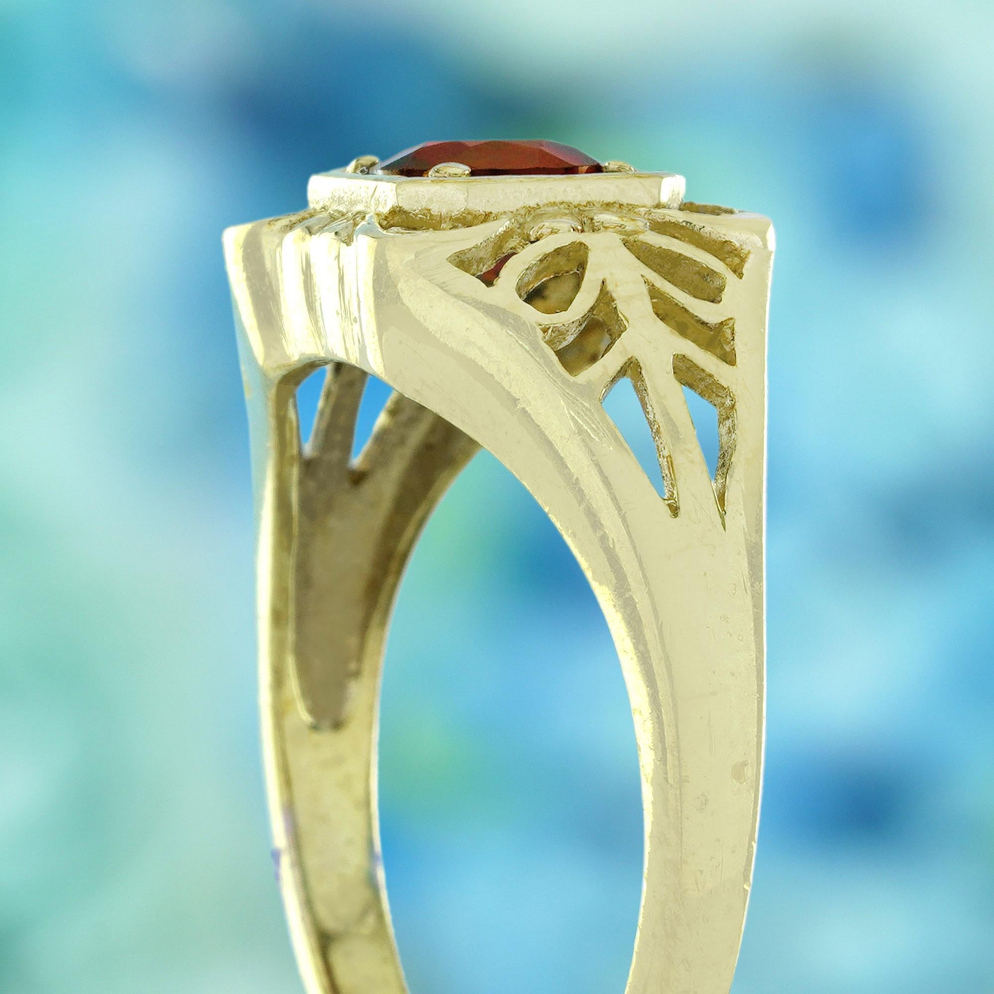 Bague de style vintage en or jaune 9K avec grenat naturel ajouré Pour femmes en vente