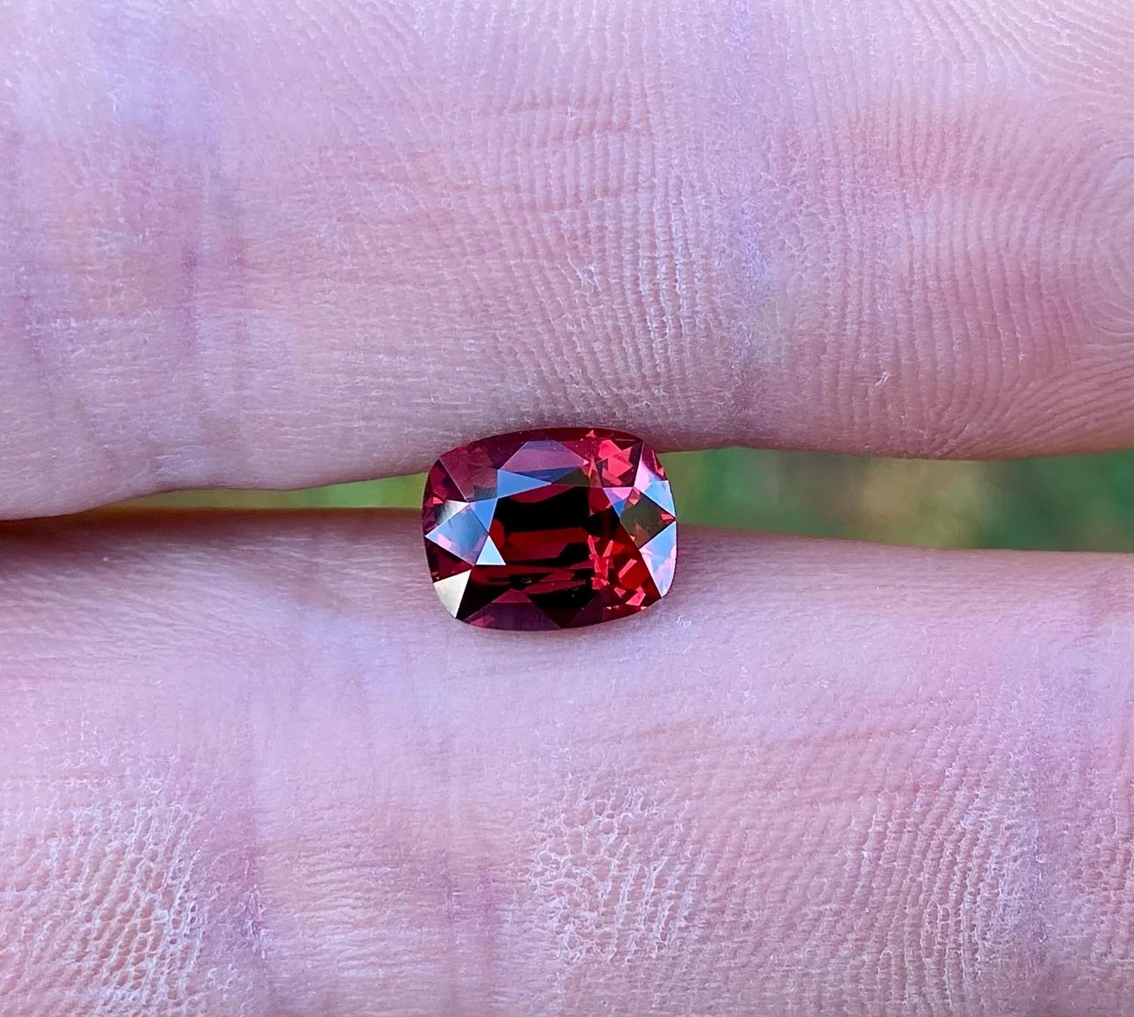 Natürlicher Granat Pyrop-Almandin loser Edelstein 3,11 ct, Kissenschliff, Zertifikat im Angebot 9