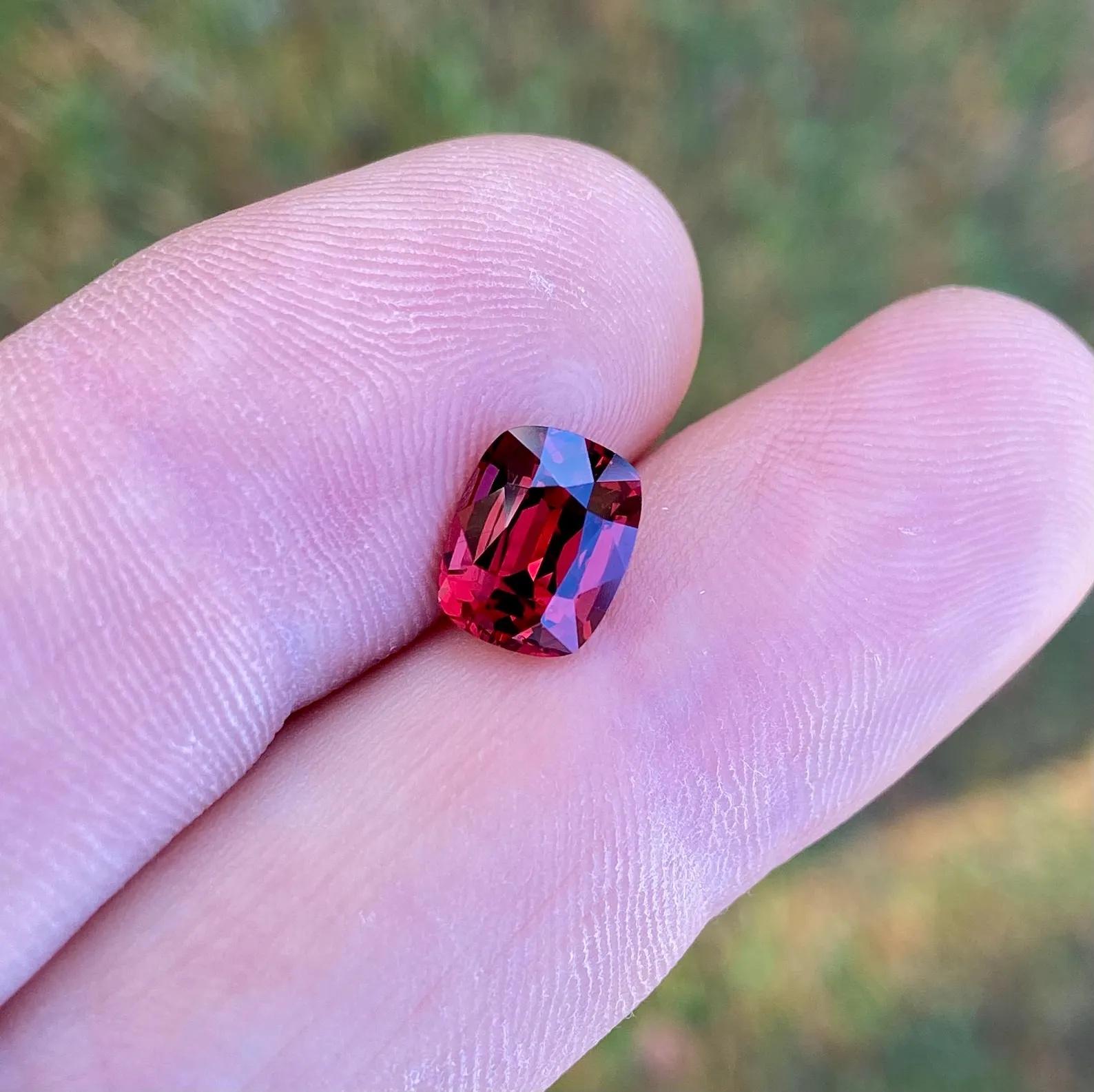 Natürlicher Granat Pyrop-Almandin loser Edelstein 3,11 ct, Kissenschliff, Zertifikat im Angebot 10