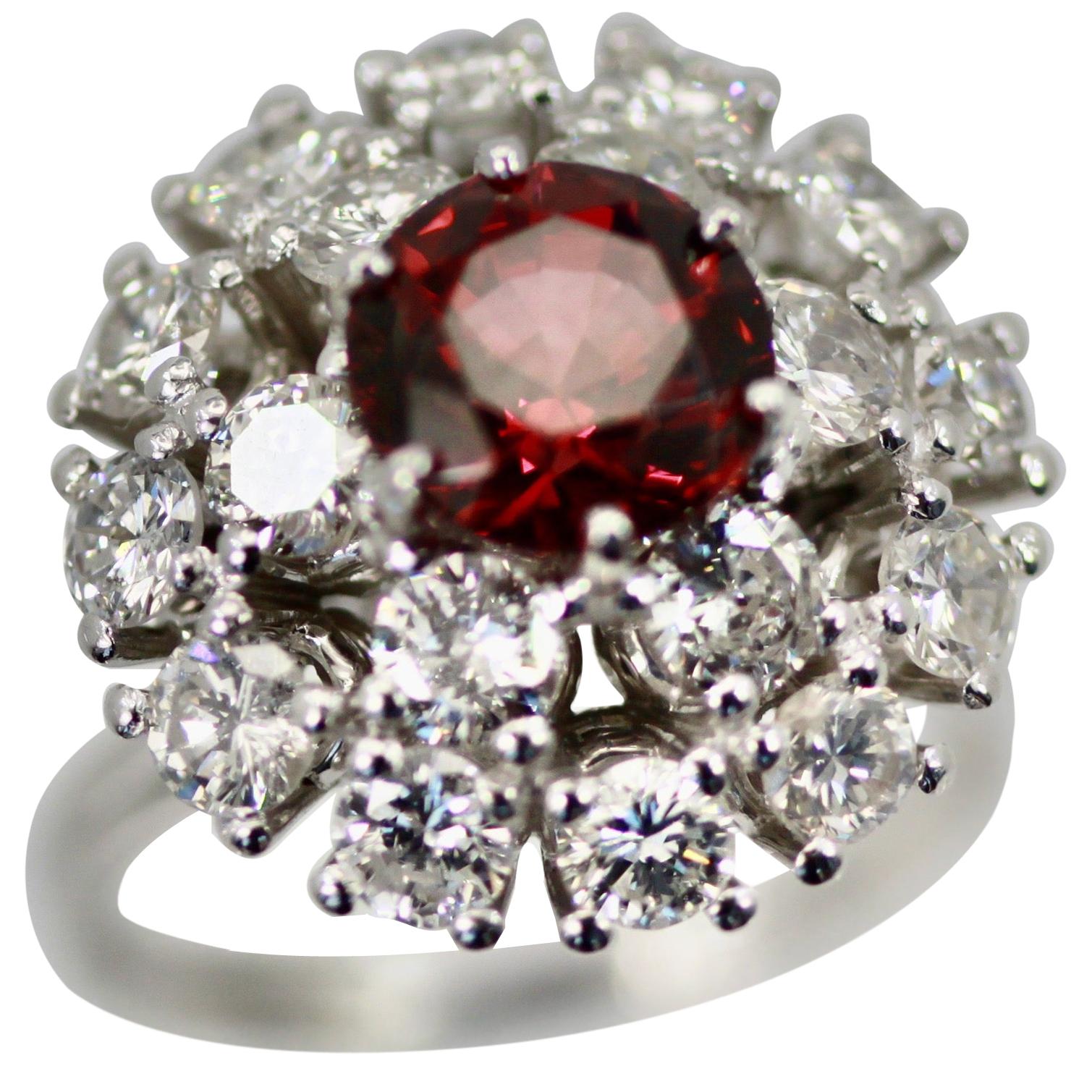 Natural Garnet Rhodolite Diamond Surround 18 Karat For Sale