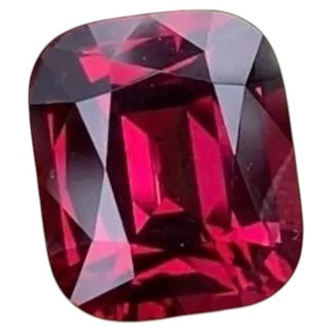 Pierre précieuse rhodolite grenat naturelle de 8.0 carats, taille coussin, Tanzanie, certificat en vente