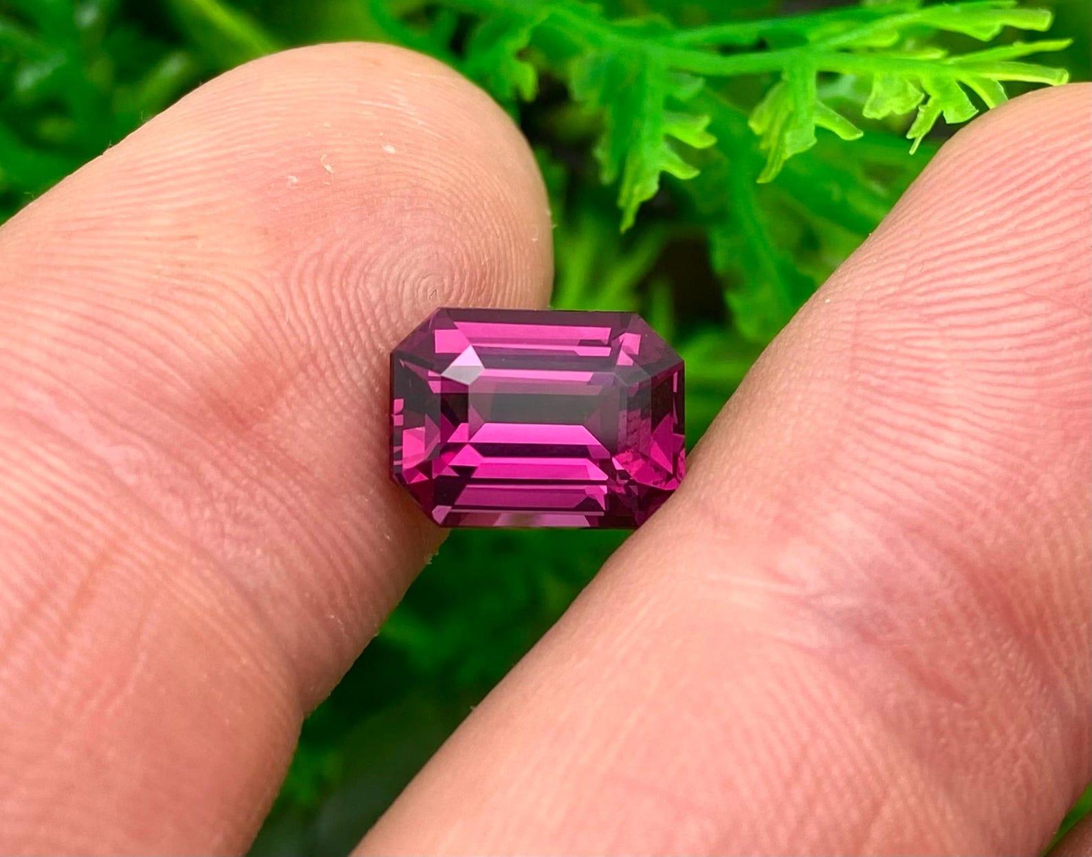 Natürlicher Granat Rhodolith hohe Qualität! loser Edelstein 5,21 Karat, Octagon-Schliff. im Angebot 6