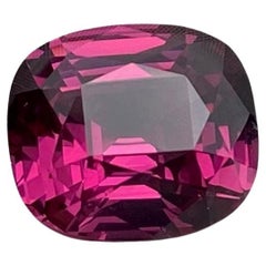 Natural Garnet Rhodolite high quality! loose gemstone 4.02 ct., Cushion cut