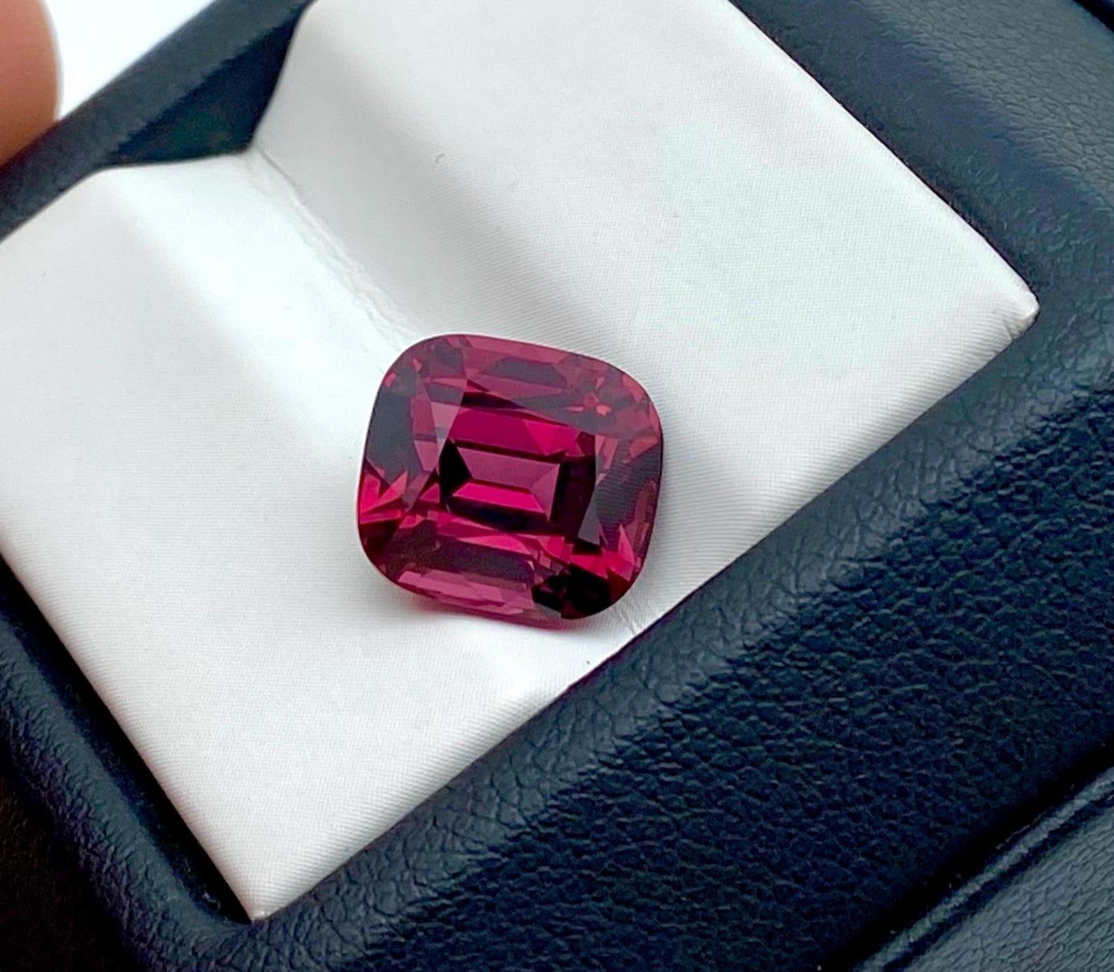 Natürlicher Granat Rhodolith Lose Edelstein 5,50 ct. Edelstein, Zertifikat AGL (Kissenschliff) im Angebot