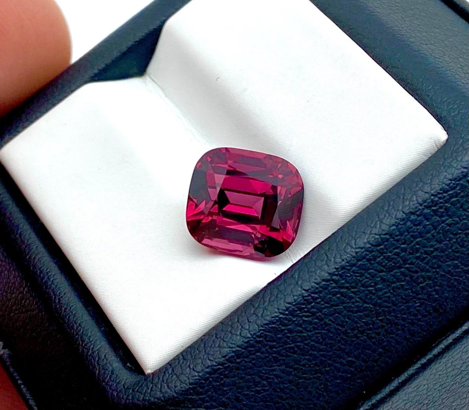 Natürlicher Granat Rhodolith Lose Edelstein 5,50 ct. Edelstein, Zertifikat AGL im Angebot 2