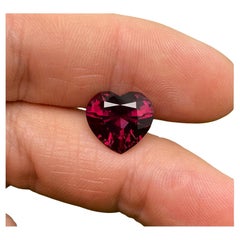Natural Garnet Rhodolite loose gemstone 9.03 ct. Heart cut, Tanzania Certificate