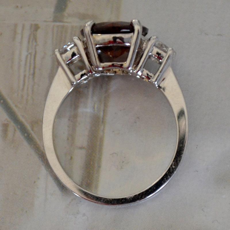 Contemporary Natural Garnet Set in White Gold and Diamond Engagement or Fashion Ring For Sale