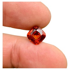 Grenat naturel Spessartite pierres précieuses en vrac 3.93 ct. Taille de coussin, certificat GFCO