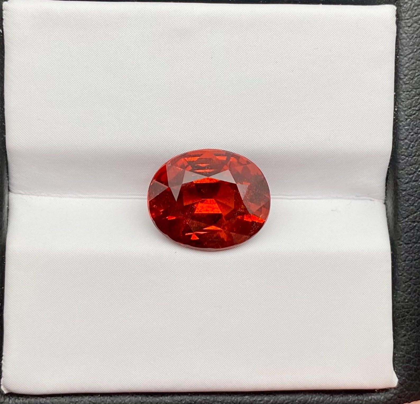 Natural Garnet Spessartite Loose Gemstone 5.23 Ct., Oval cut, Certificate GFCO For Sale 6