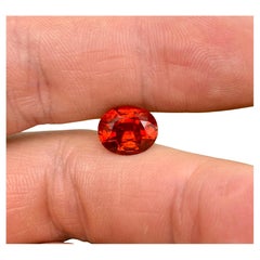 Natural Garnet Spessartite Loose Gemstone 5.23 Ct., Oval cut, Certificate GFCO