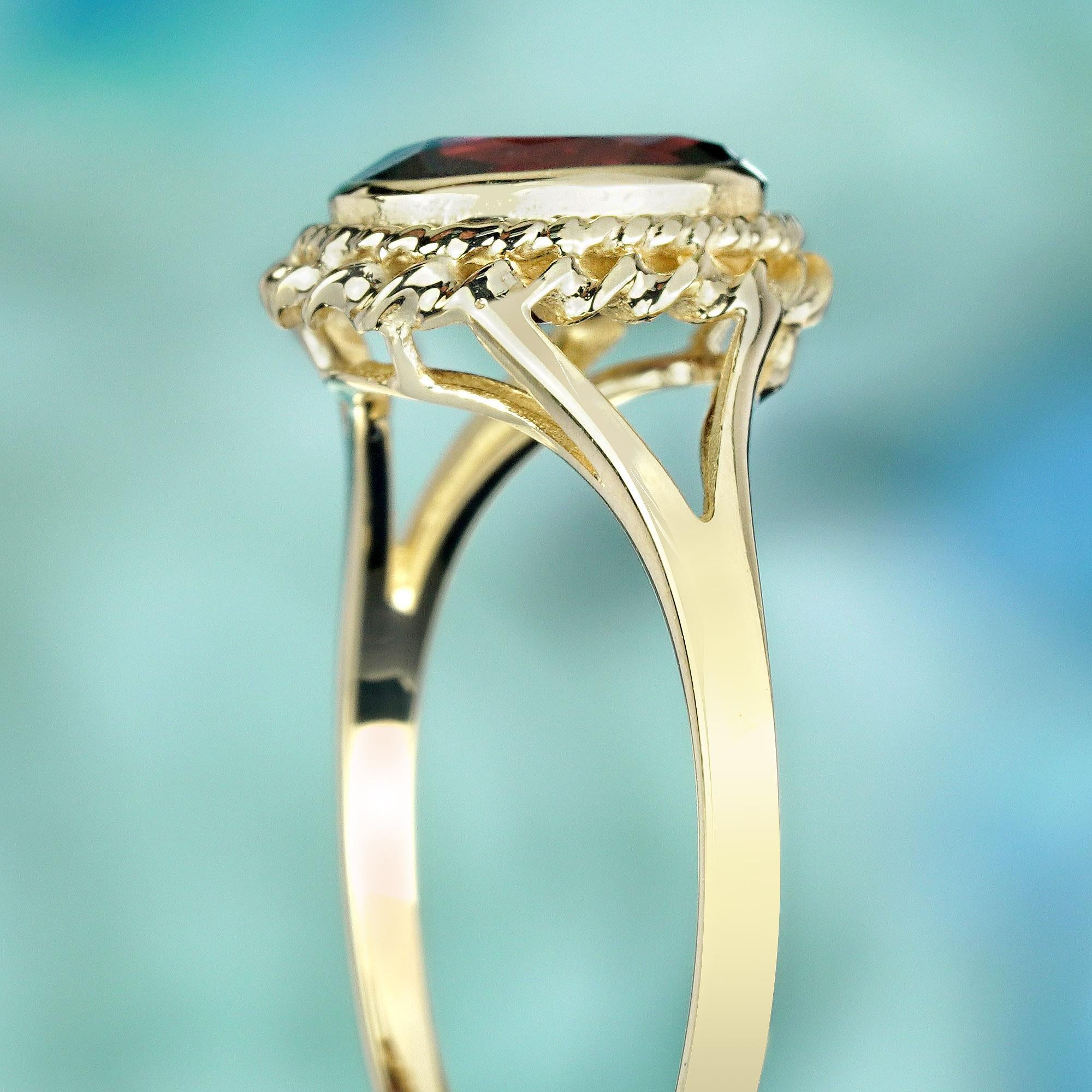 Women's Natural Garnet Vintage Style Rope Ring in Solid 9K Yellow Gold For Sale