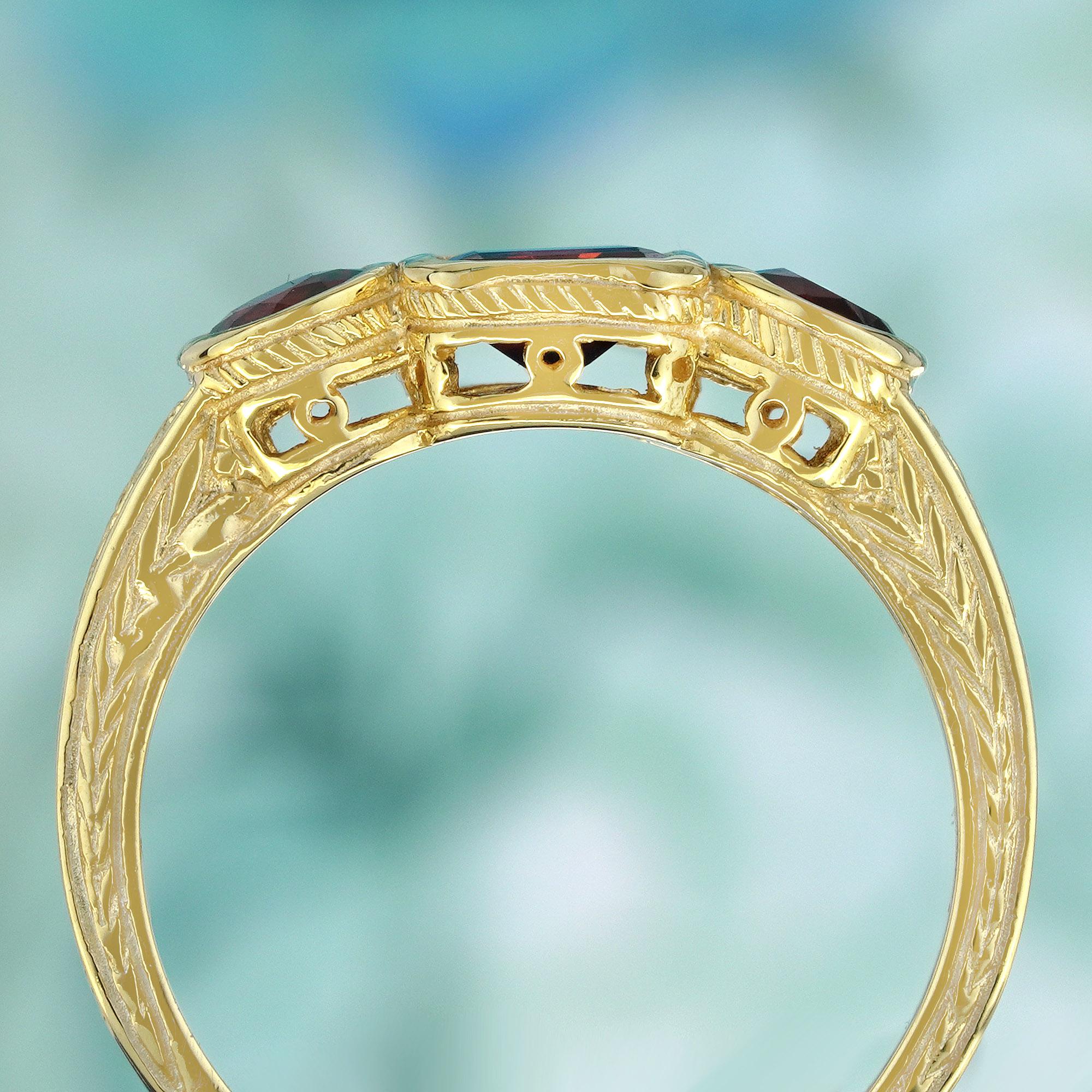 Natürlicher Granat im Vintage-Stil Dreiring aus massivem 9K Gelbgold im Zustand „Neu“ im Angebot in Bangkok, TH