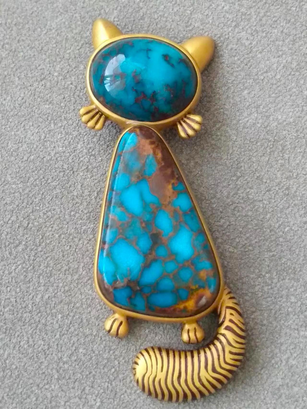 Women's or Men's Pure Natural Gem Grade Bisbee and Candelaria Turquoise 18K Gold Pandent For Sale