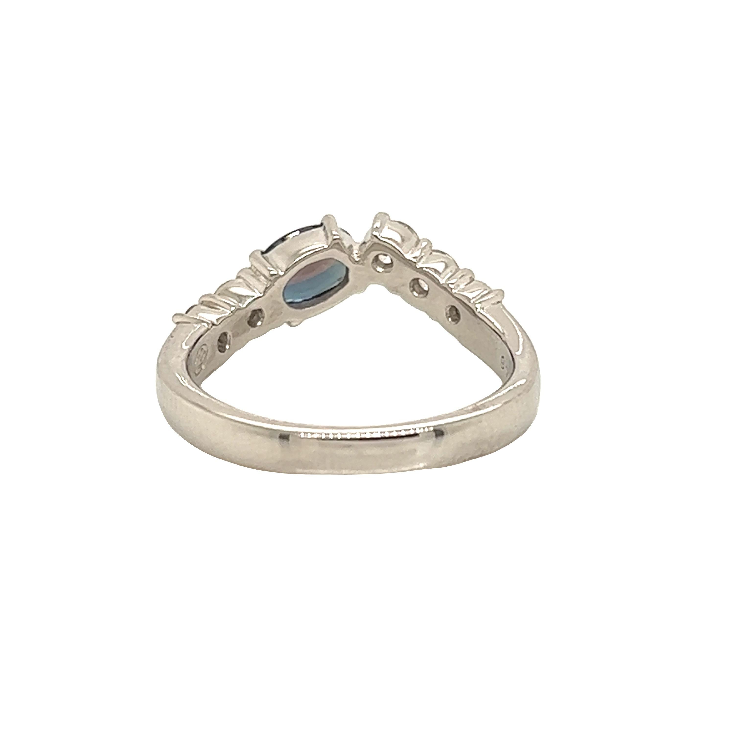 Vintage-Ring, natürlicher GIA-zertifizierter 0,40 Karat brasilianischer Alexandrit & Diamant im Zustand „Neu“ im Angebot in New York, NY