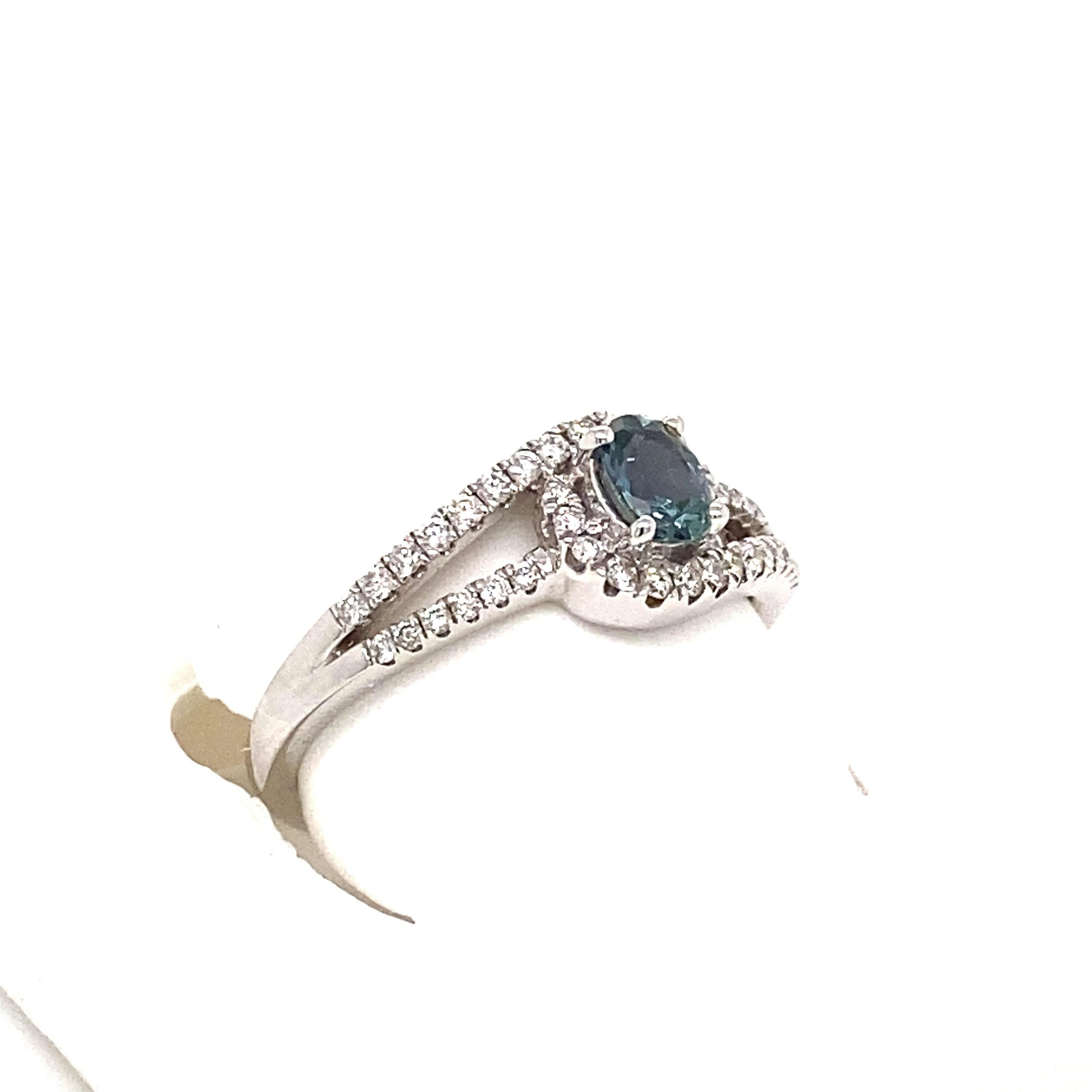 Oval Cut Natural GIA Certified 0.40 Ct. Alexandrite & Diamond Cocktail Ring For Sale