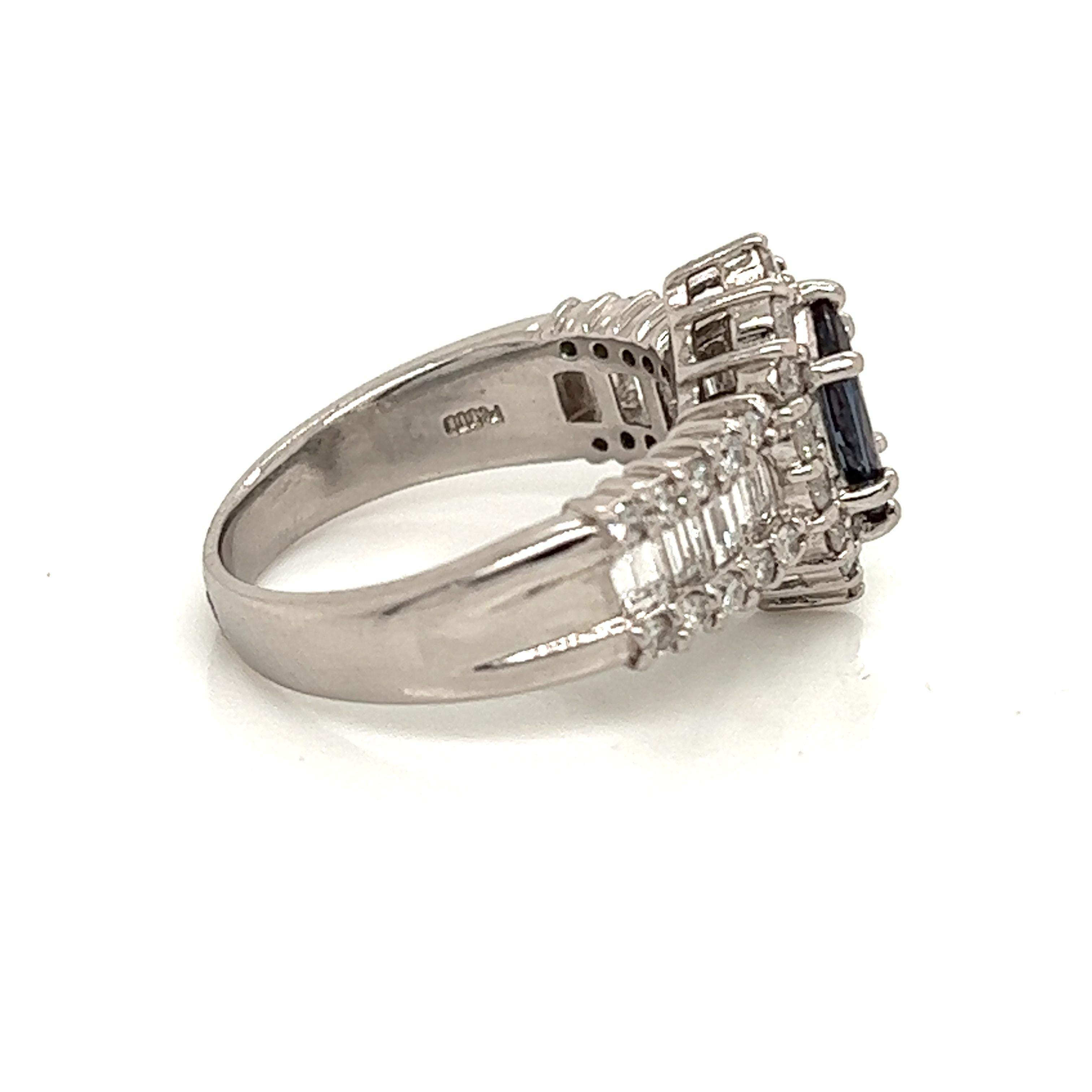 Vittoriano Anello vintage con alessandrite brasiliana e diamante naturale certificato GIA da 0.72 carati in vendita