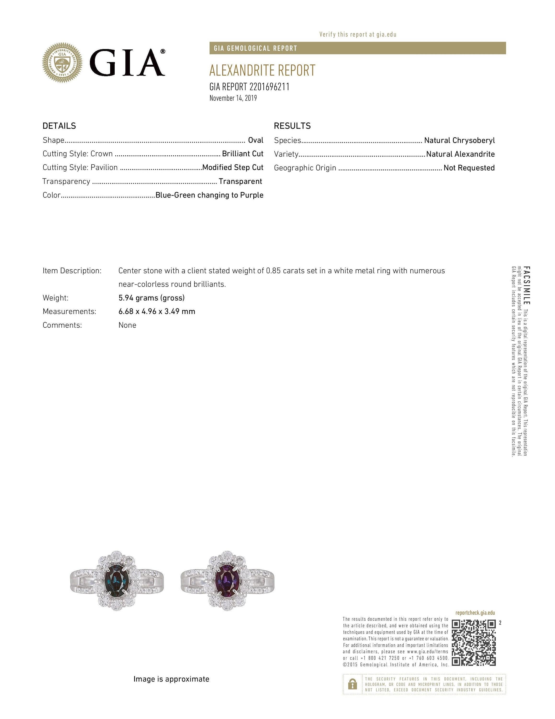 Women's Natural GIA Certified 0.85 Ct. Brazillian Alexandrite & Diamond Cocktail Ring For Sale