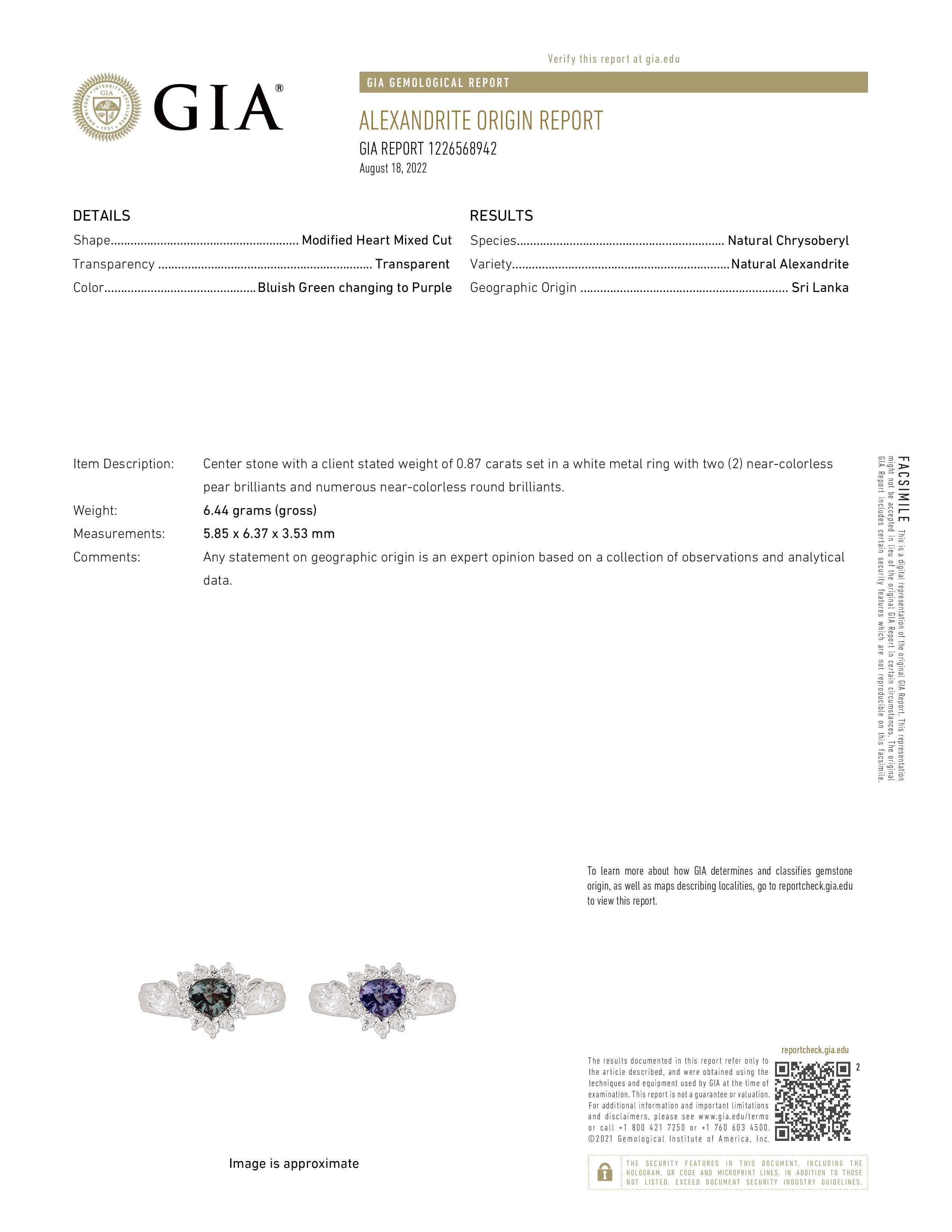 Women's Natural GIA Certified 0.87 Ct. Sri Lankan Alexandrite & Diamond Cocktail Ring For Sale
