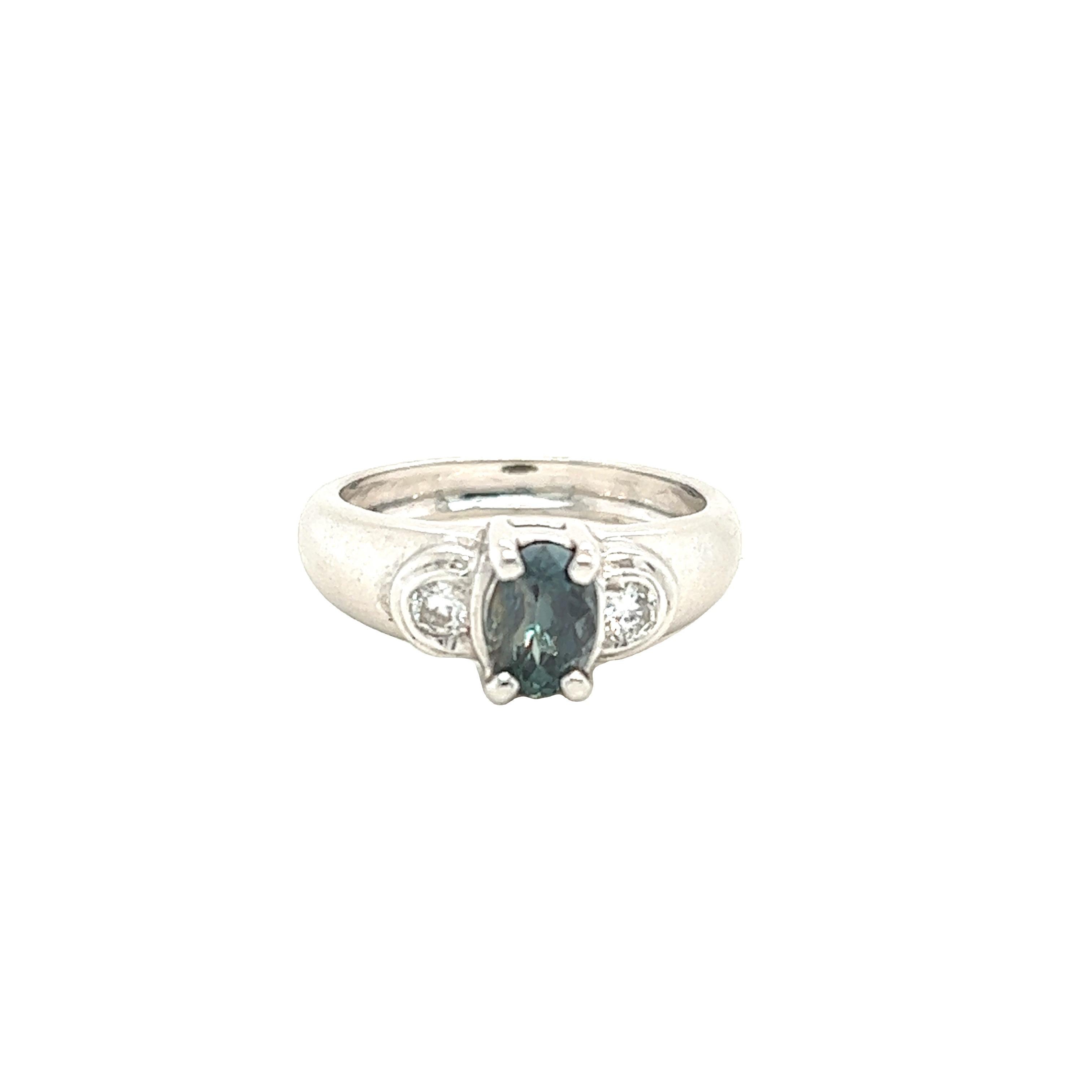 Victorian Natural GIA Certified 1.00 Ct Brazillian Alexandrite & Diamond Vintage Ring For Sale