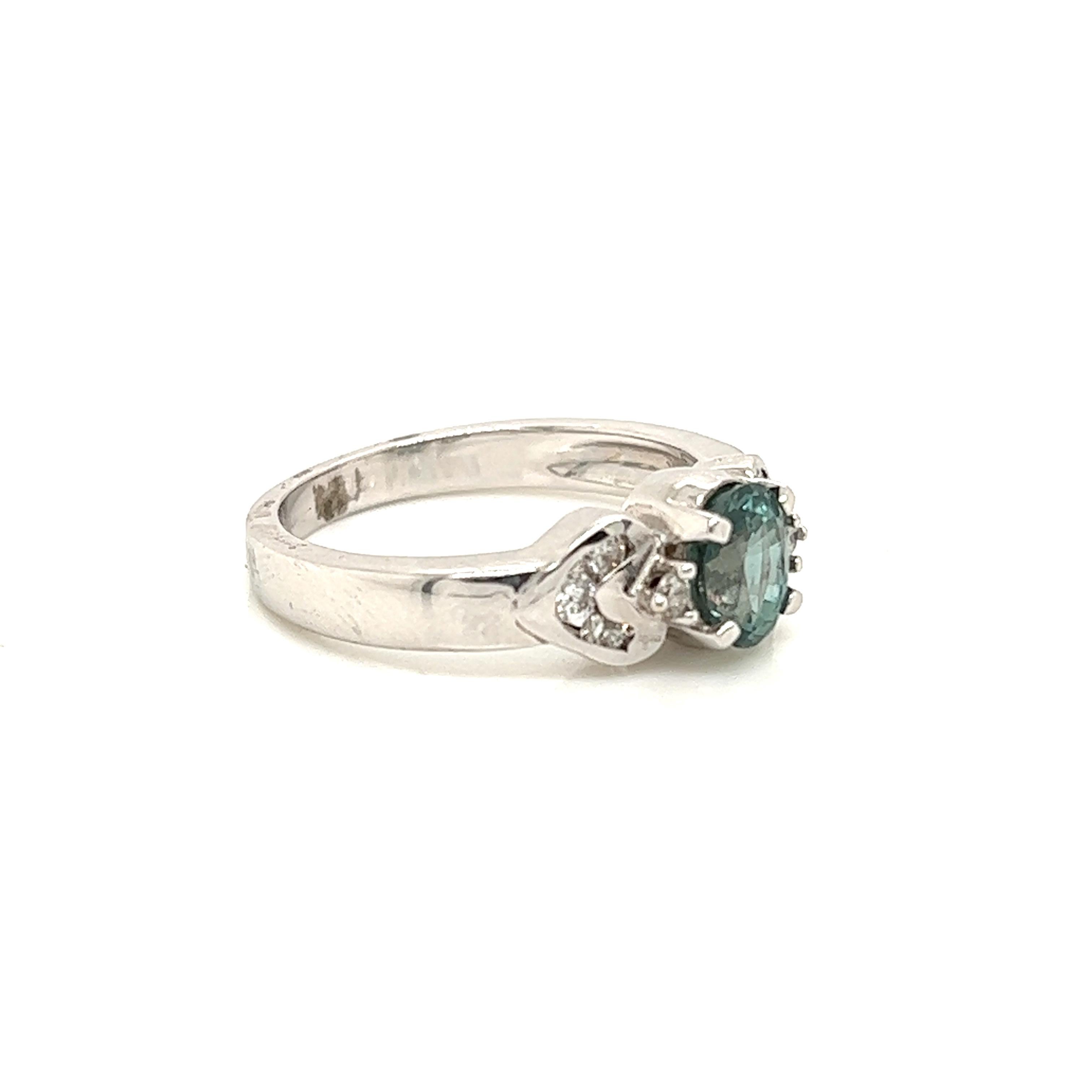 Victorian Natural GIA Certified 1.26 Ct Alexandrite & Diamond Cocktail Ring For Sale