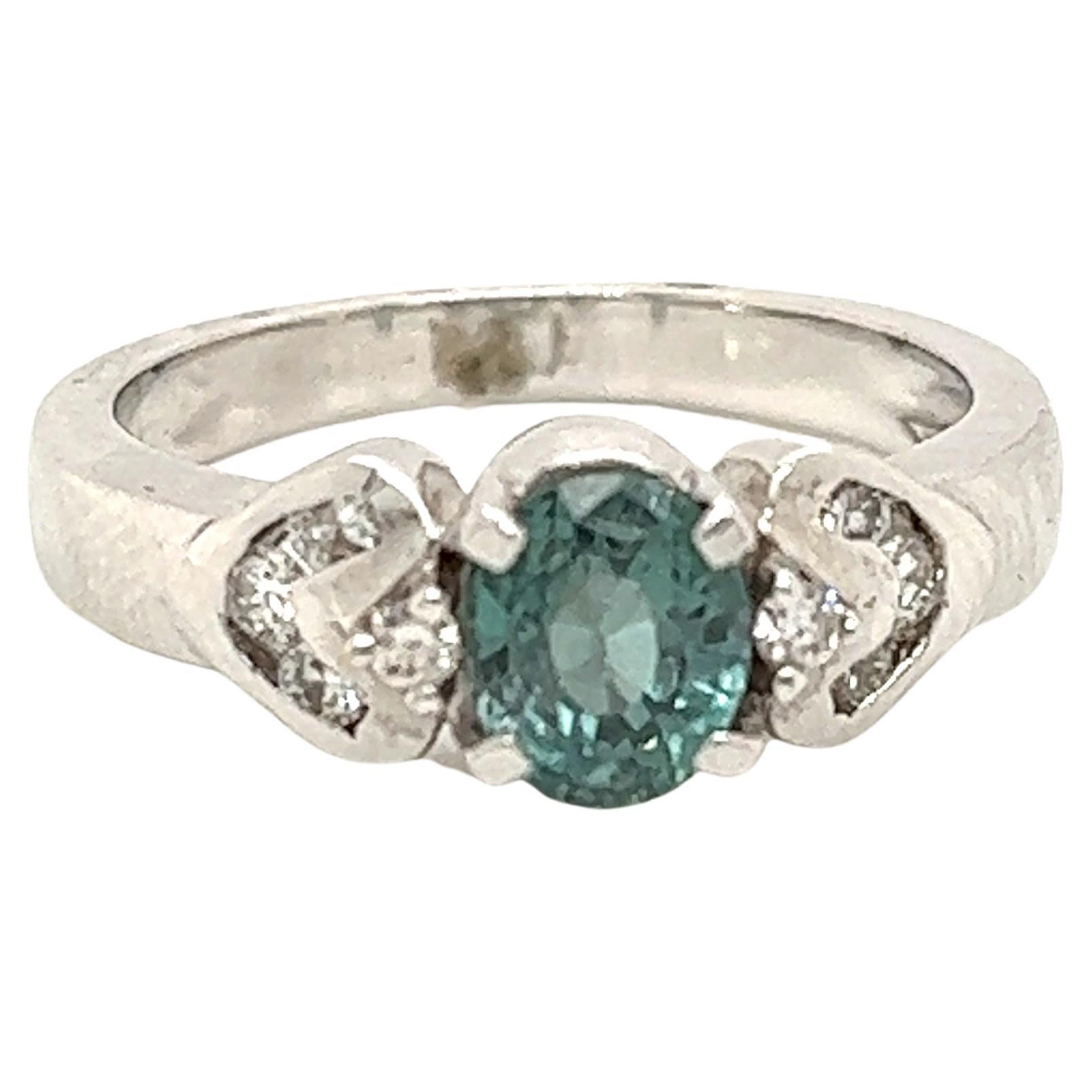 Natural GIA Certified 1.26 Ct Alexandrite & Diamond Cocktail Ring For Sale