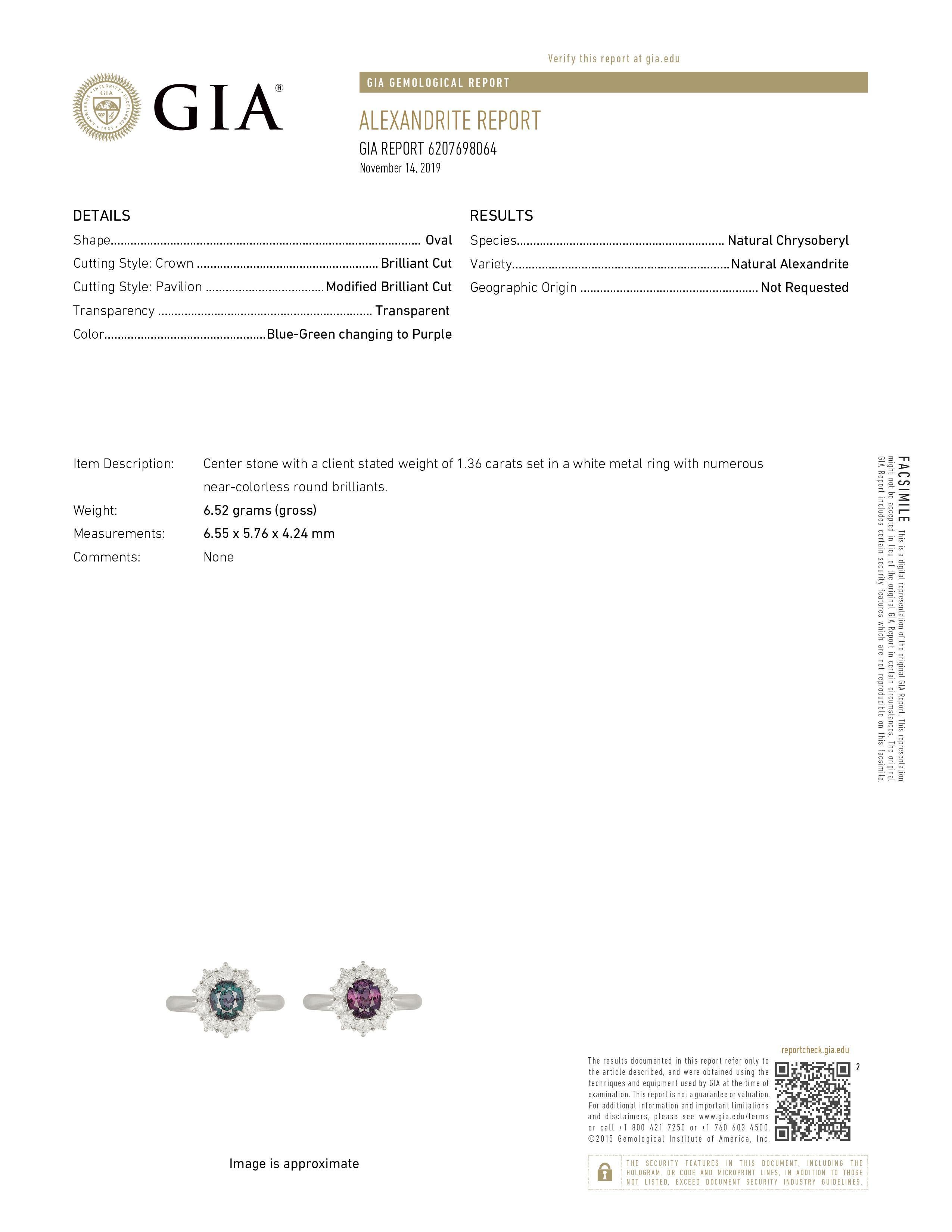 Natural GIA Certified 1.36 Ct Brazillian Alexandrite & Diamond Vintage Ring For Sale 1