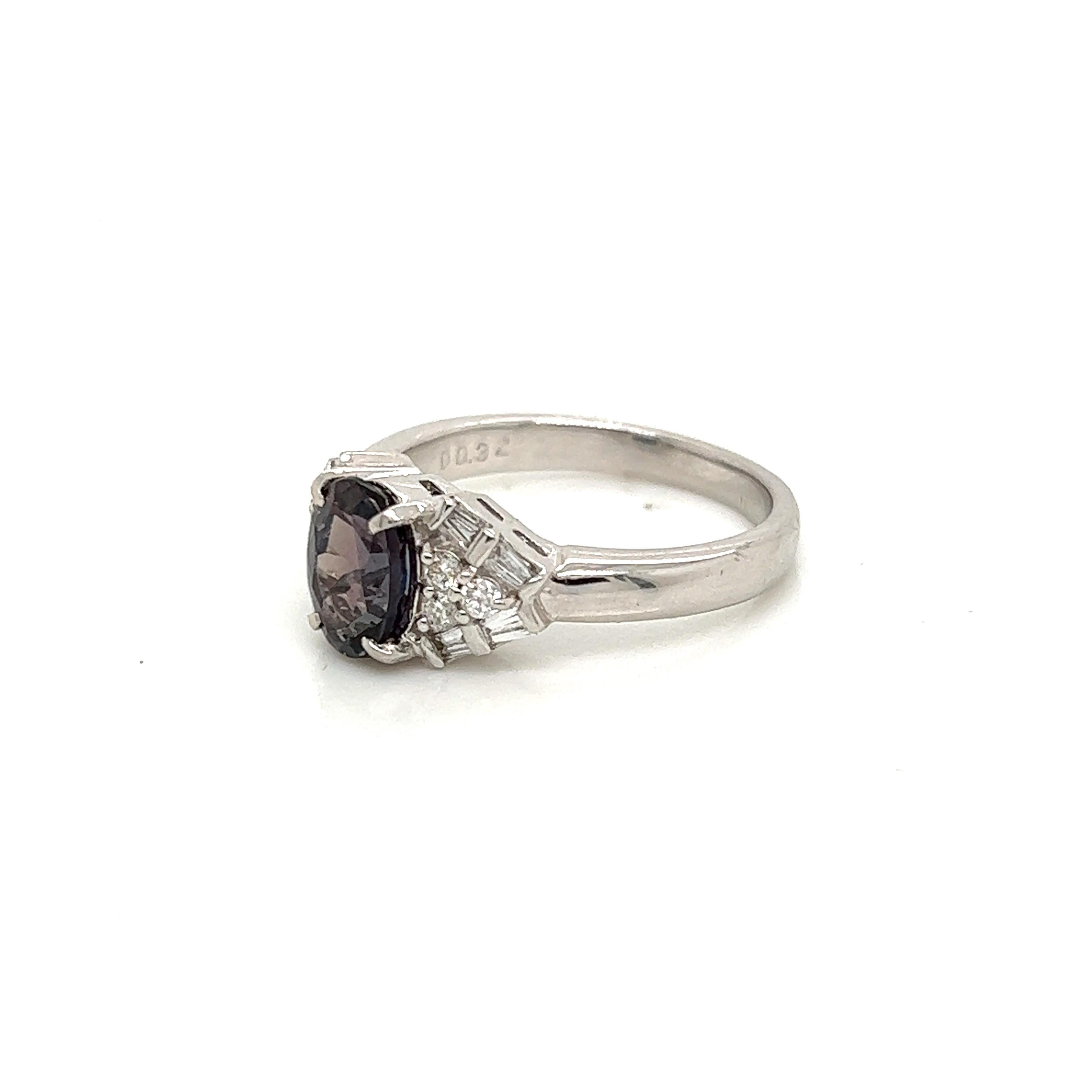 Oval Cut Natural GIA Certified 1.48 Ct Brazillian Alexandrite & Diamond Cocktail Ring For Sale