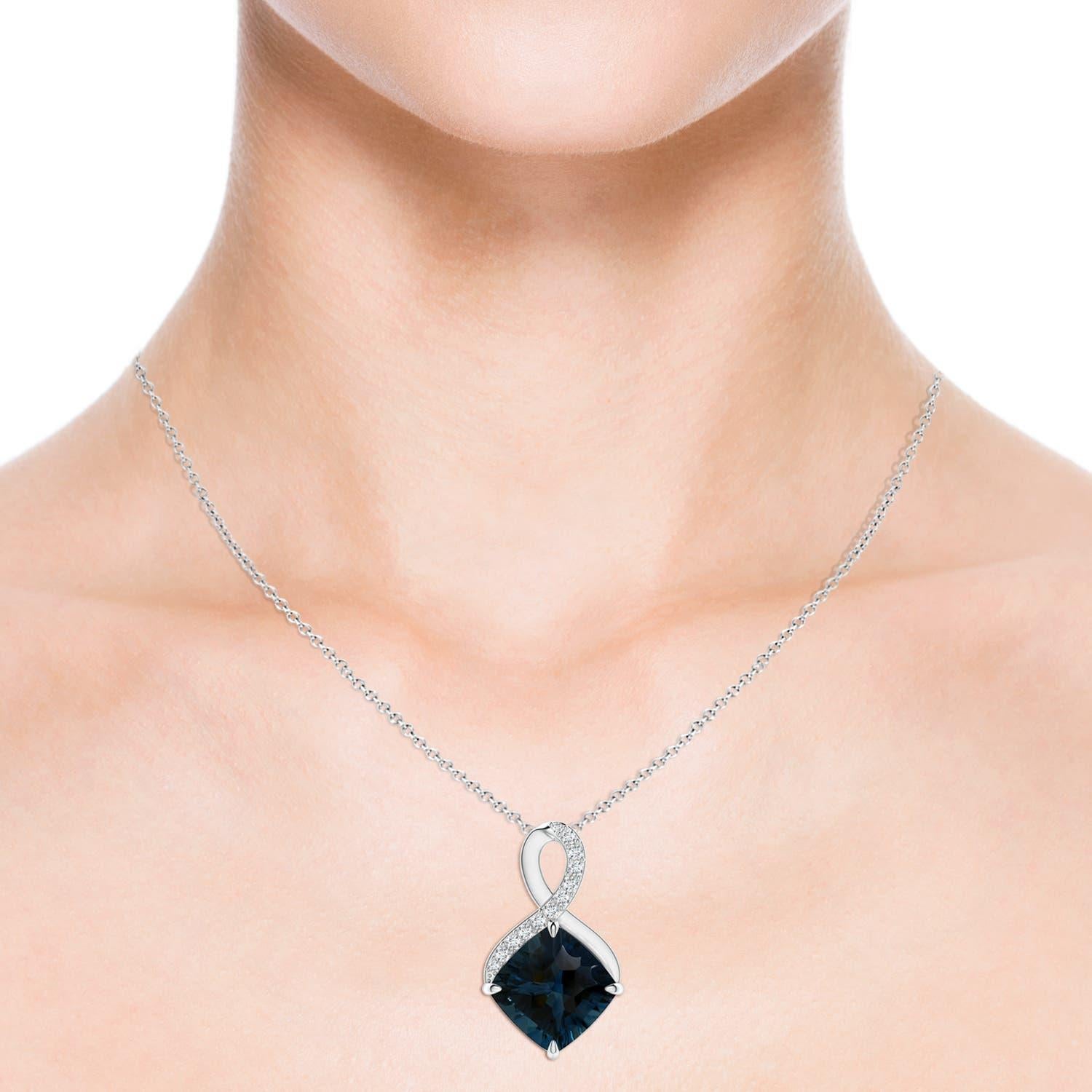 Natural GIA Certified 16.12 ct London Blue Topaz Infinity Pendant in Platinum In New Condition In Los Angeles, CA